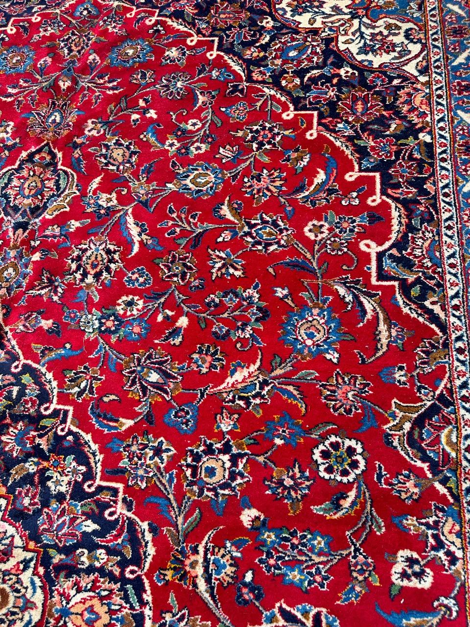 Tappeto vintage in stile Kashan di Bobyrug, piuttosto grande in vendita 8
