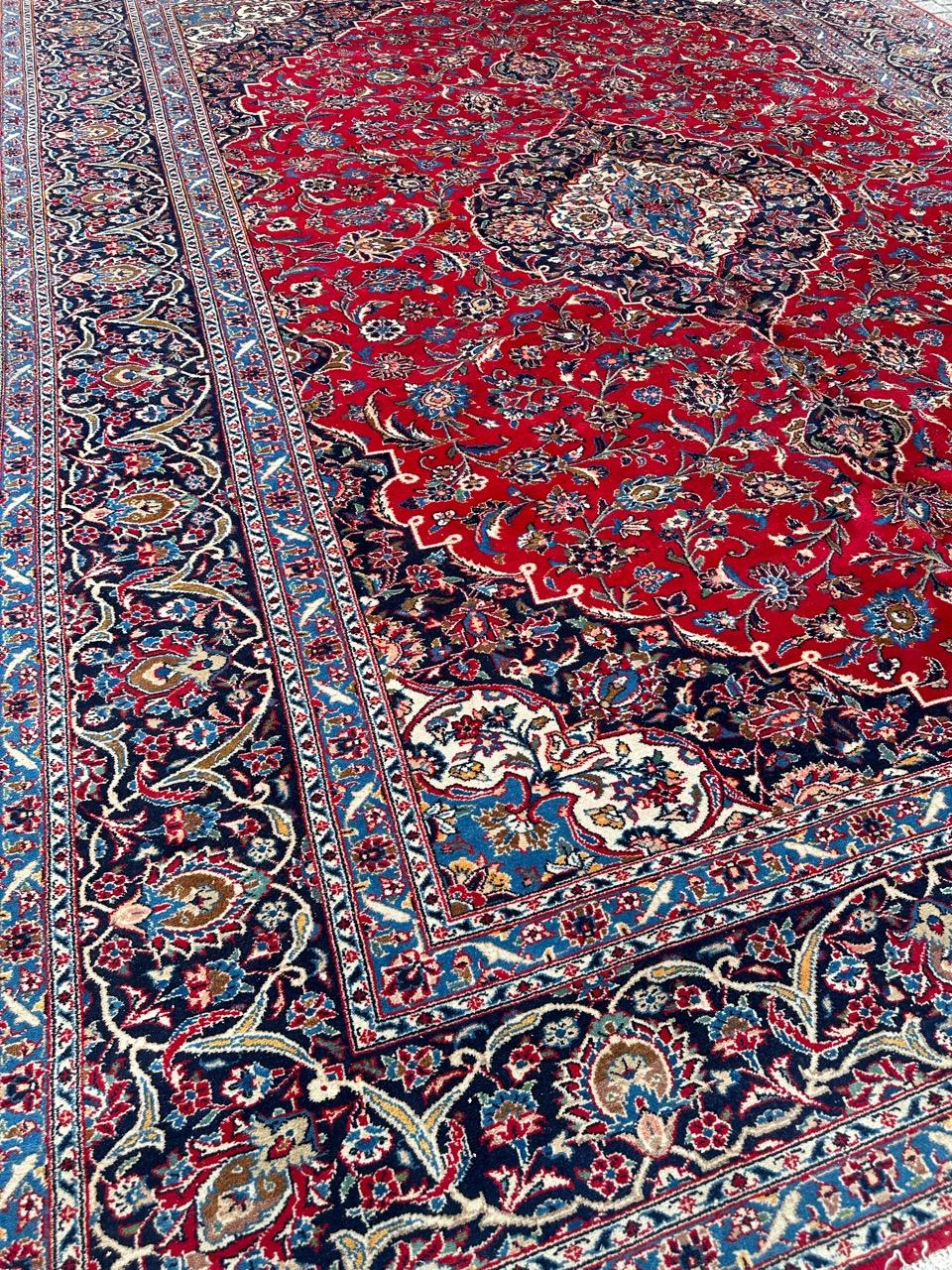Tappeto vintage in stile Kashan di Bobyrug, piuttosto grande in vendita 1