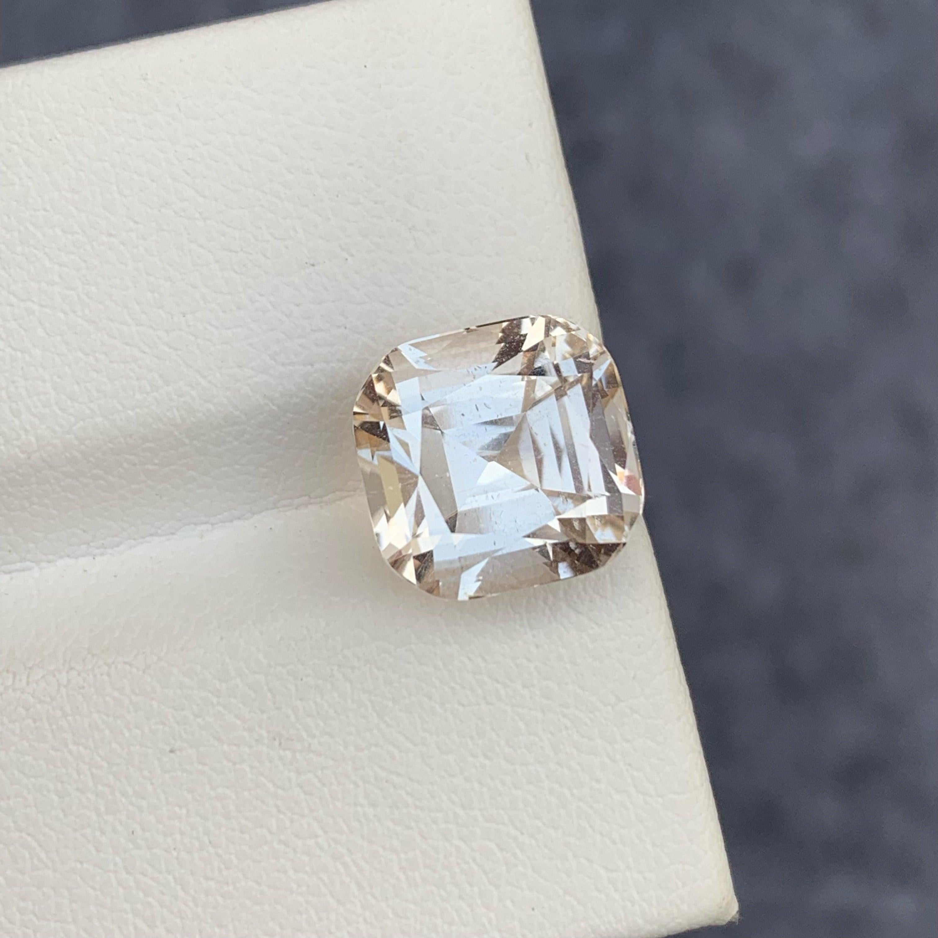 Cushion Cut Pretty Light Gold Topaz Loose Gemstone 9.90 Carats Topaz Jewelry Topaz Ring
