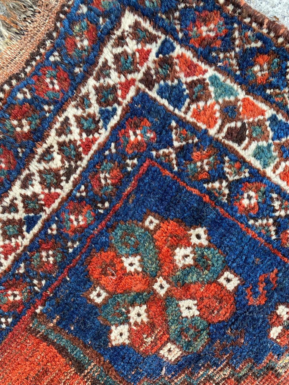 Pretty Little Antique Shiraz Rug 9