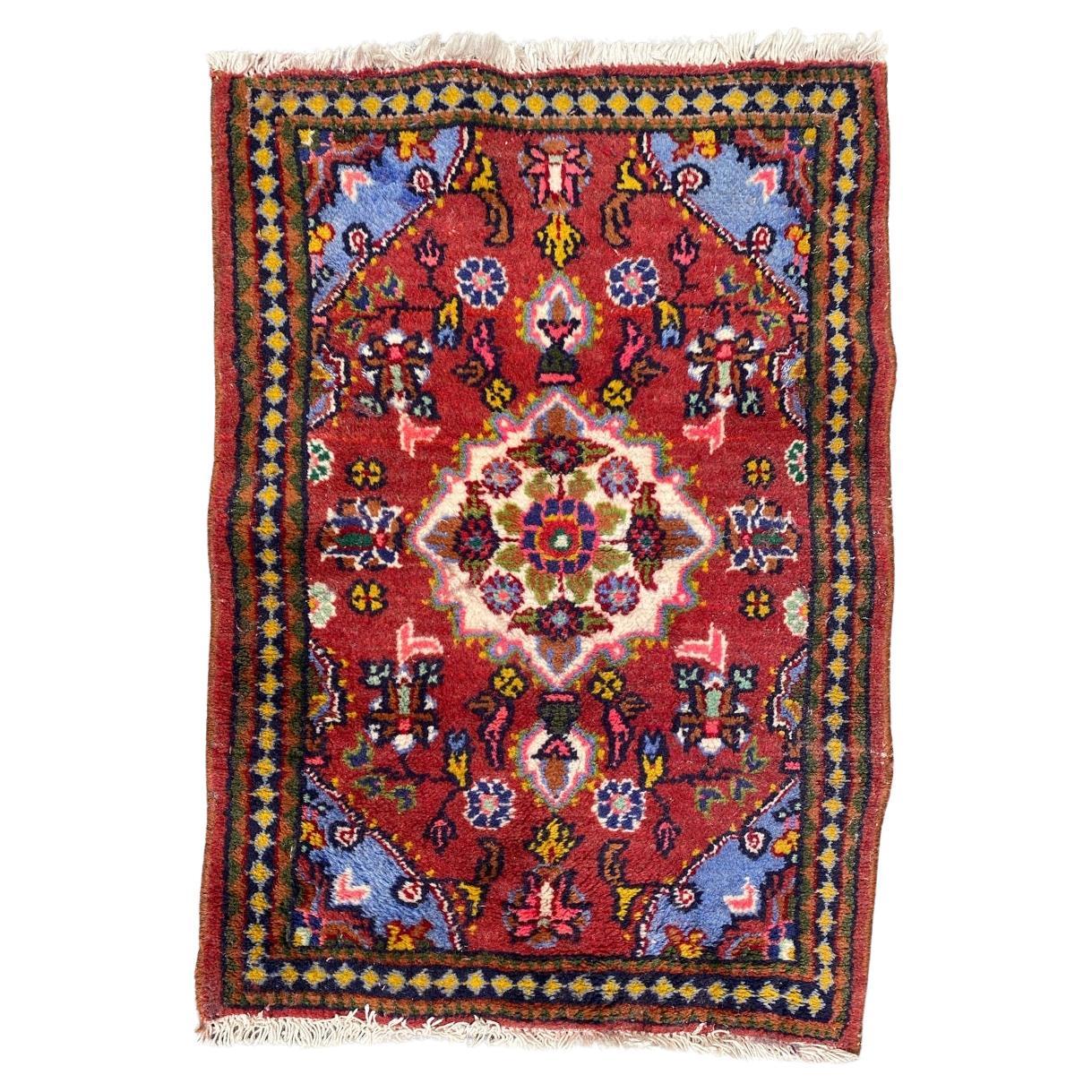 Bobyrug's Hübscher kleiner Vintage-Hamadan-Teppich 