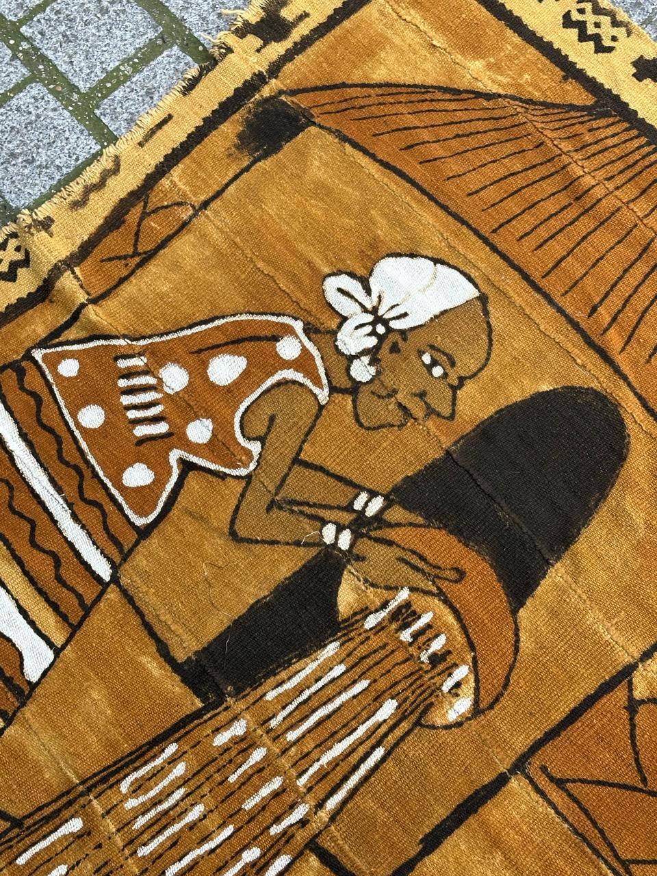 Schöner afrikanischer Bogolan-Wandteppich, handbemalt, Mitte des Jahrhunderts im Angebot 5