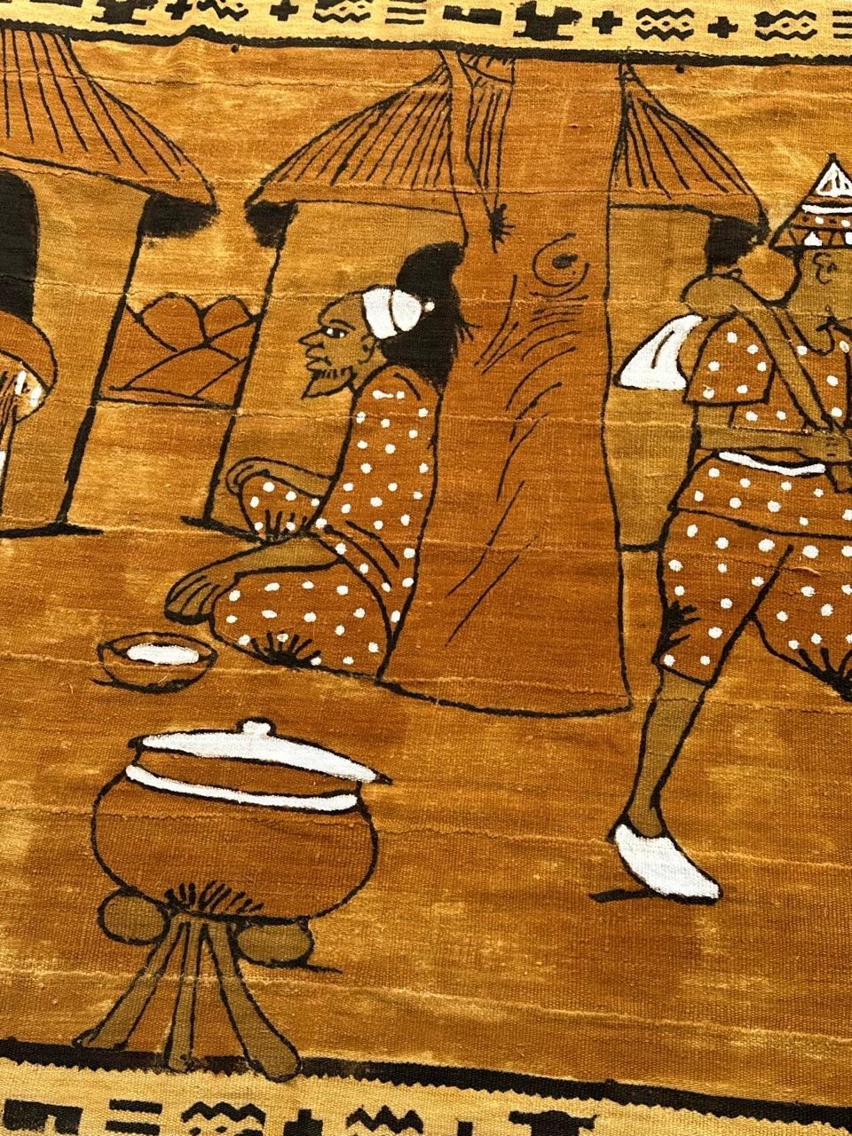 Schöner afrikanischer Bogolan-Wandteppich, handbemalt, Mitte des Jahrhunderts (Volkskunst) im Angebot
