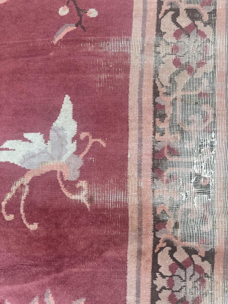 Pretty mid century distressed Chinese art deco design rug For Sale 5