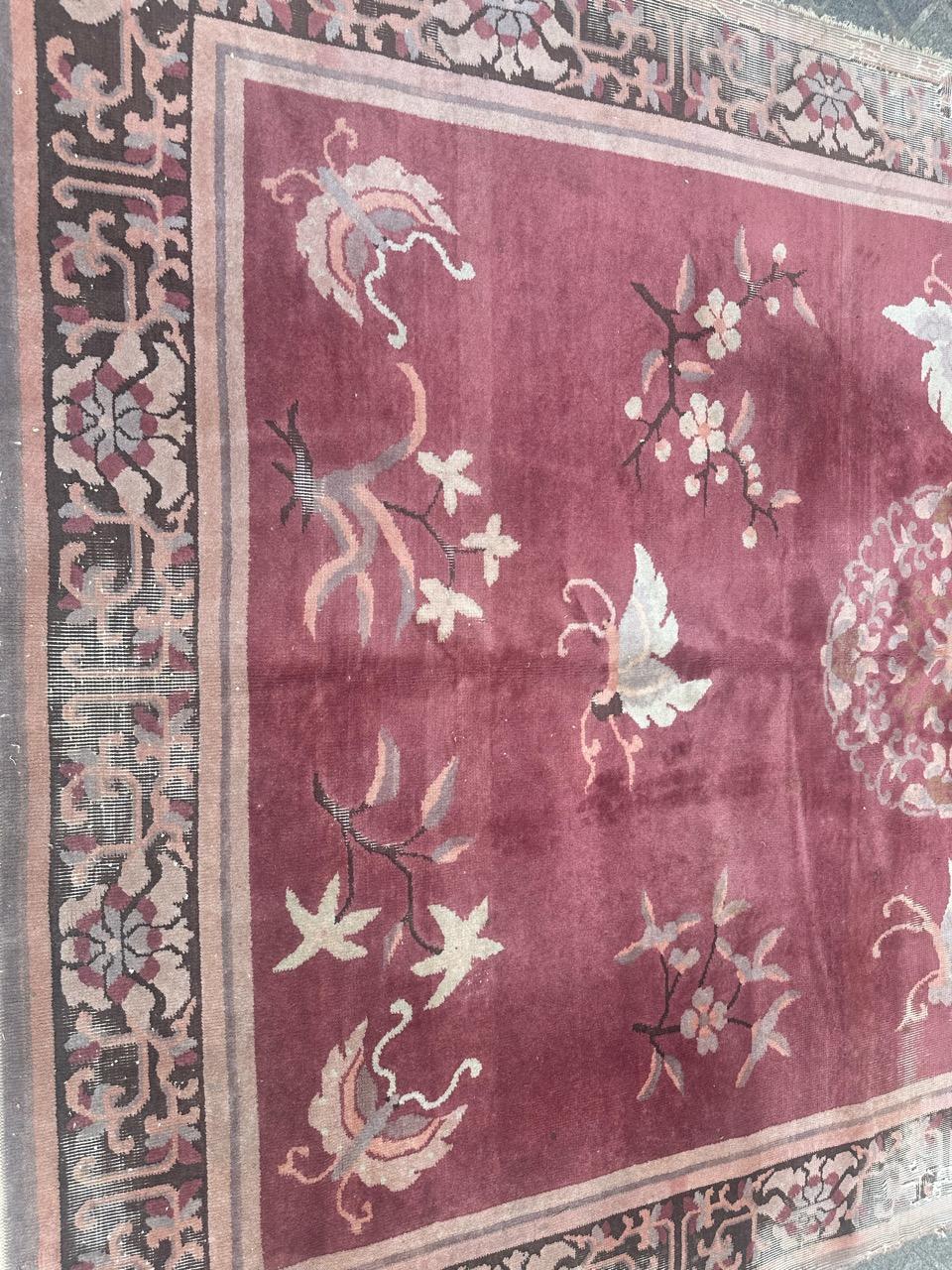Pretty mid century distressed Chinese art deco design rug For Sale 1