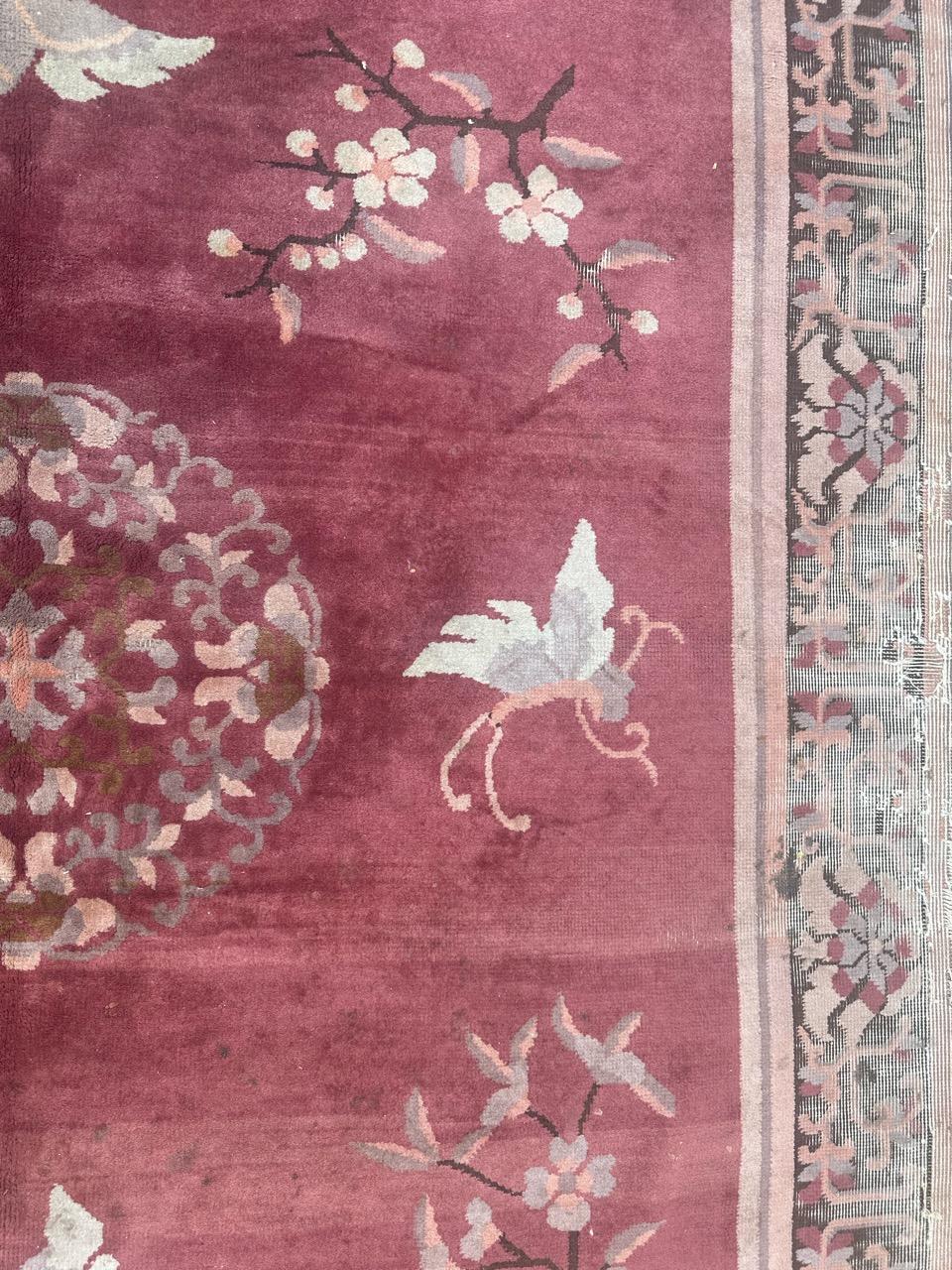 Pretty mid century distressed Chinese art deco design rug For Sale 2