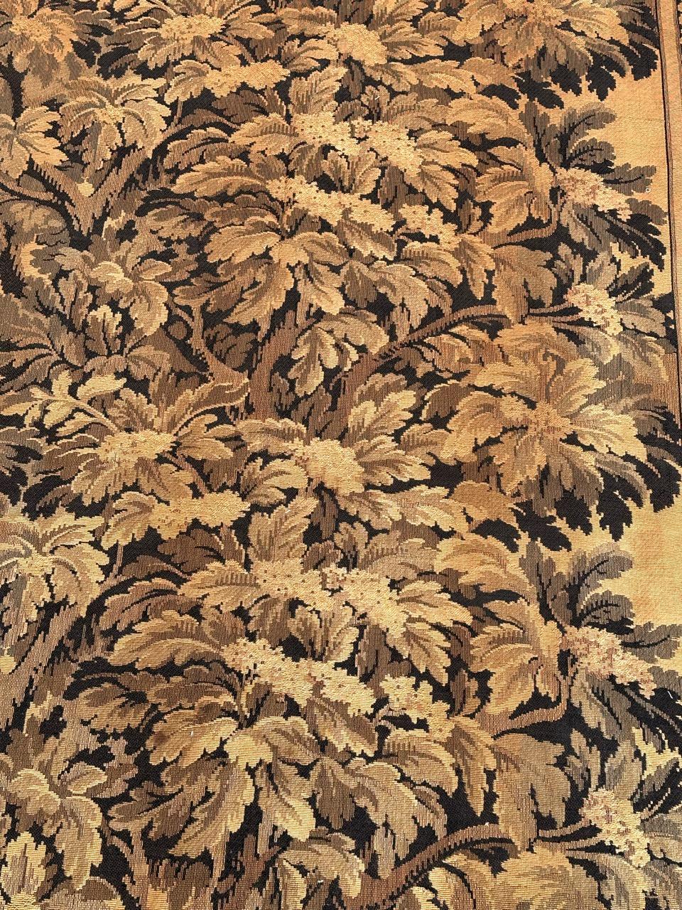 Schöner französischer Jacquard-Wandteppich im Aubusson-Stil des antiken Jahrhunderts im Angebot 4