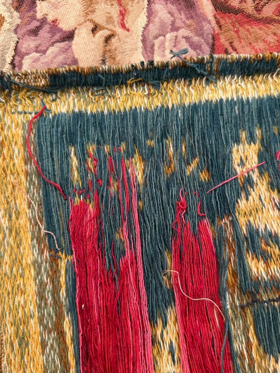 Grazioso arazzo jacquard in stile Aubusson francese della metà del secolo scorso 