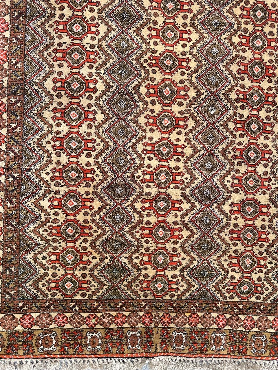 Tribal Pretty mid century Moroccan tribal rug For Sale