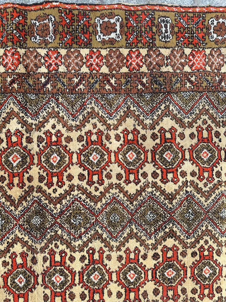 Wool Pretty mid century Moroccan tribal rug For Sale
