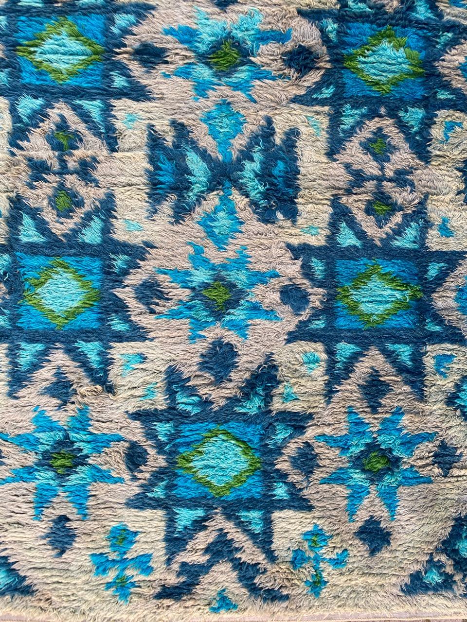 Hand-Knotted Bobyrug’s Pretty Mid Century Scandinavian Modern Rug For Sale