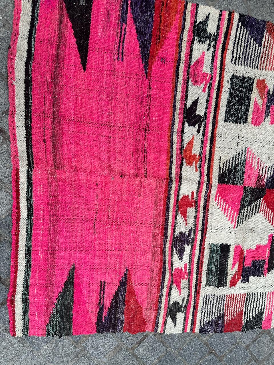 Pretty mid century South American woven tapestry rug In Good Condition For Sale In Saint Ouen, FR