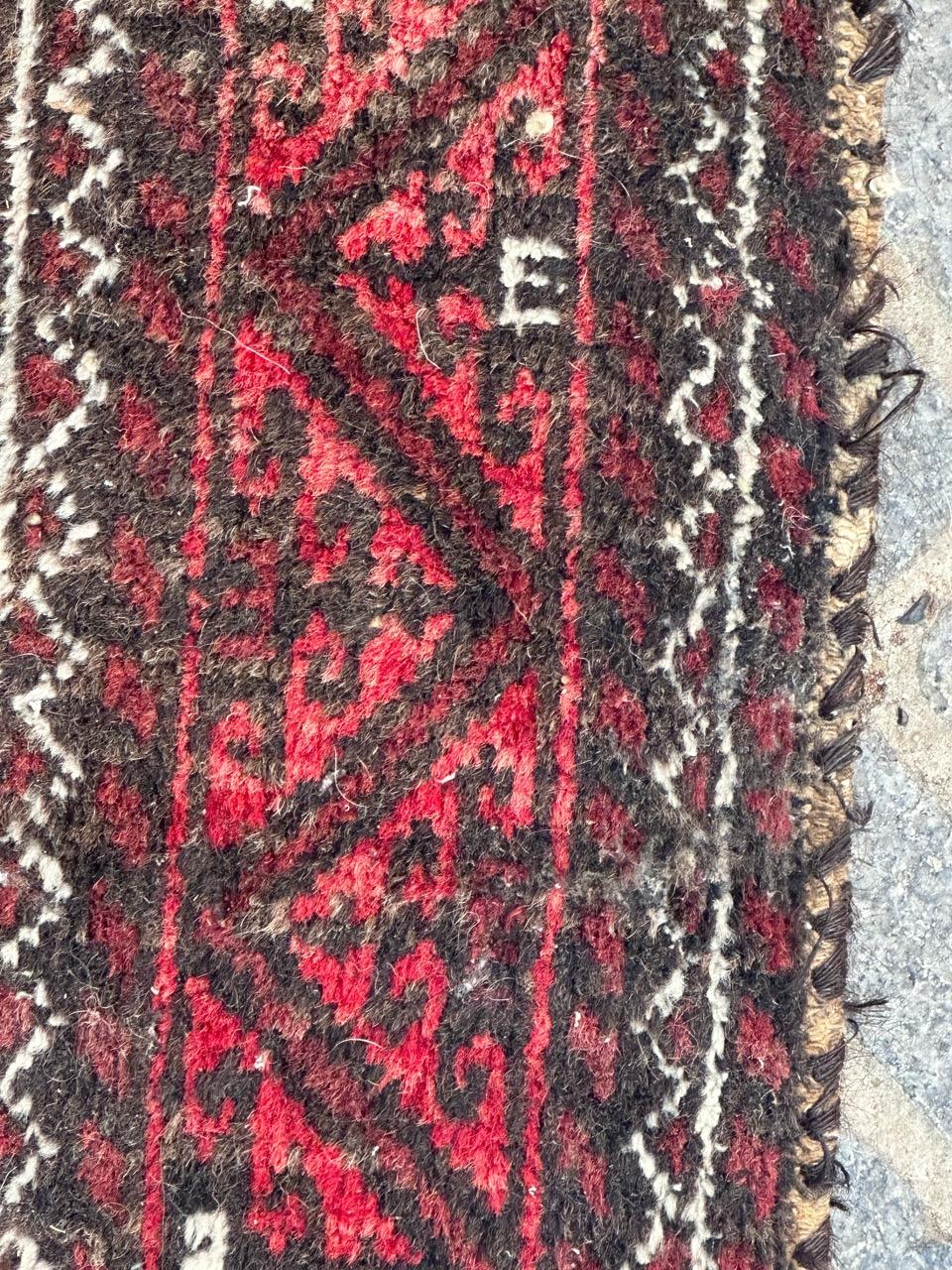 Jolie baluchon turkmène du milieu du siècle dernier en vente 9