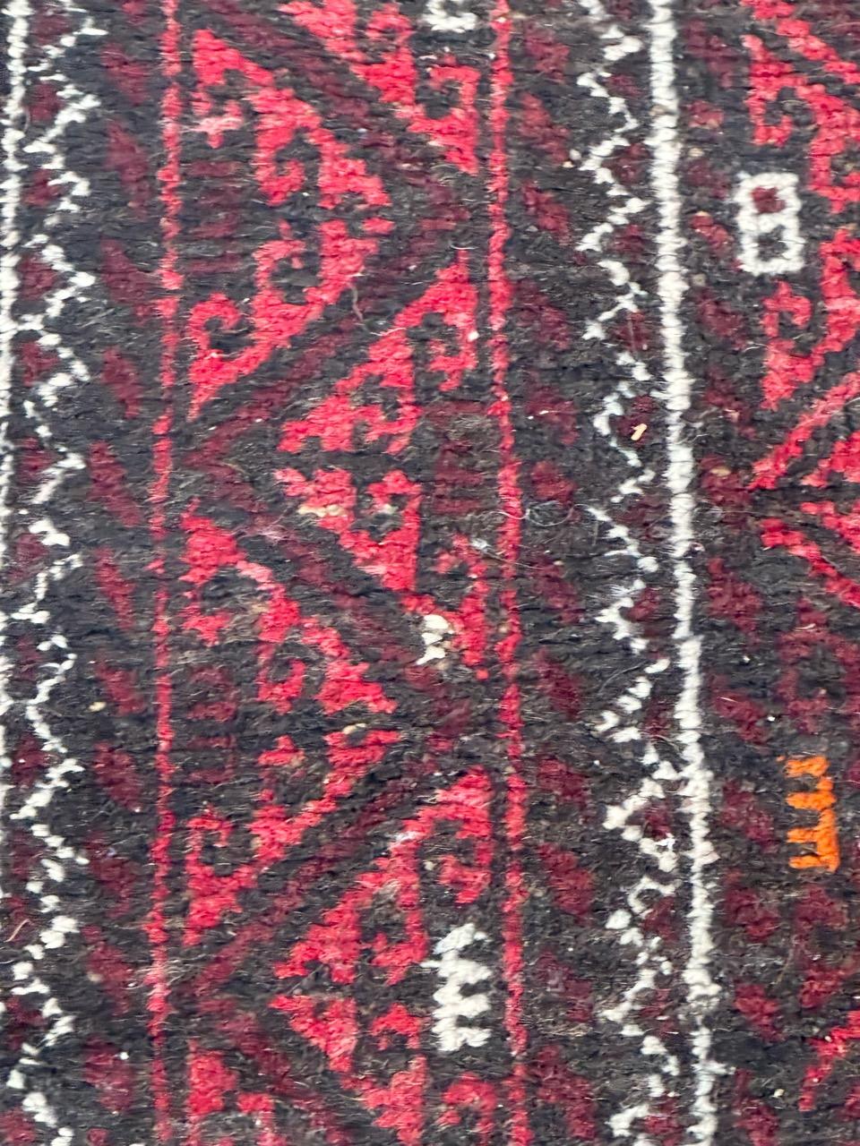 Jolie baluchon turkmène du milieu du siècle dernier en vente 10