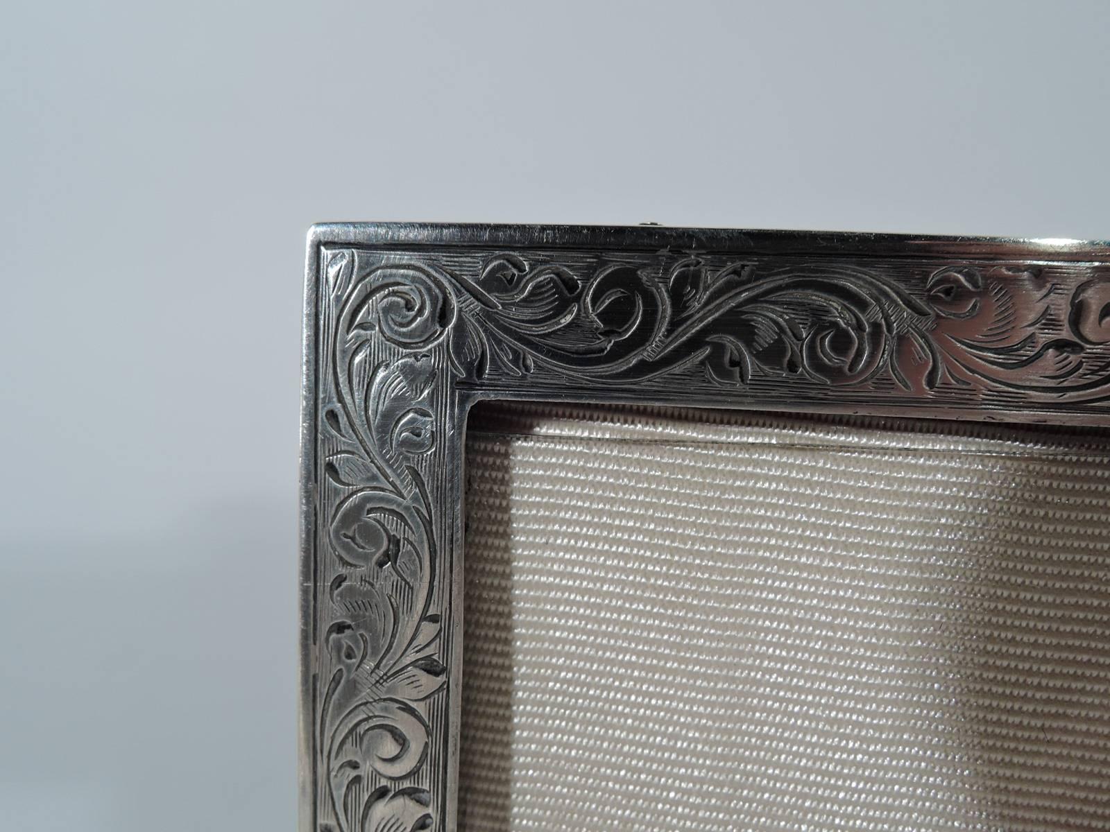 Edwardian Pretty Old-Fashioned English Sterling Silver Picture Frame