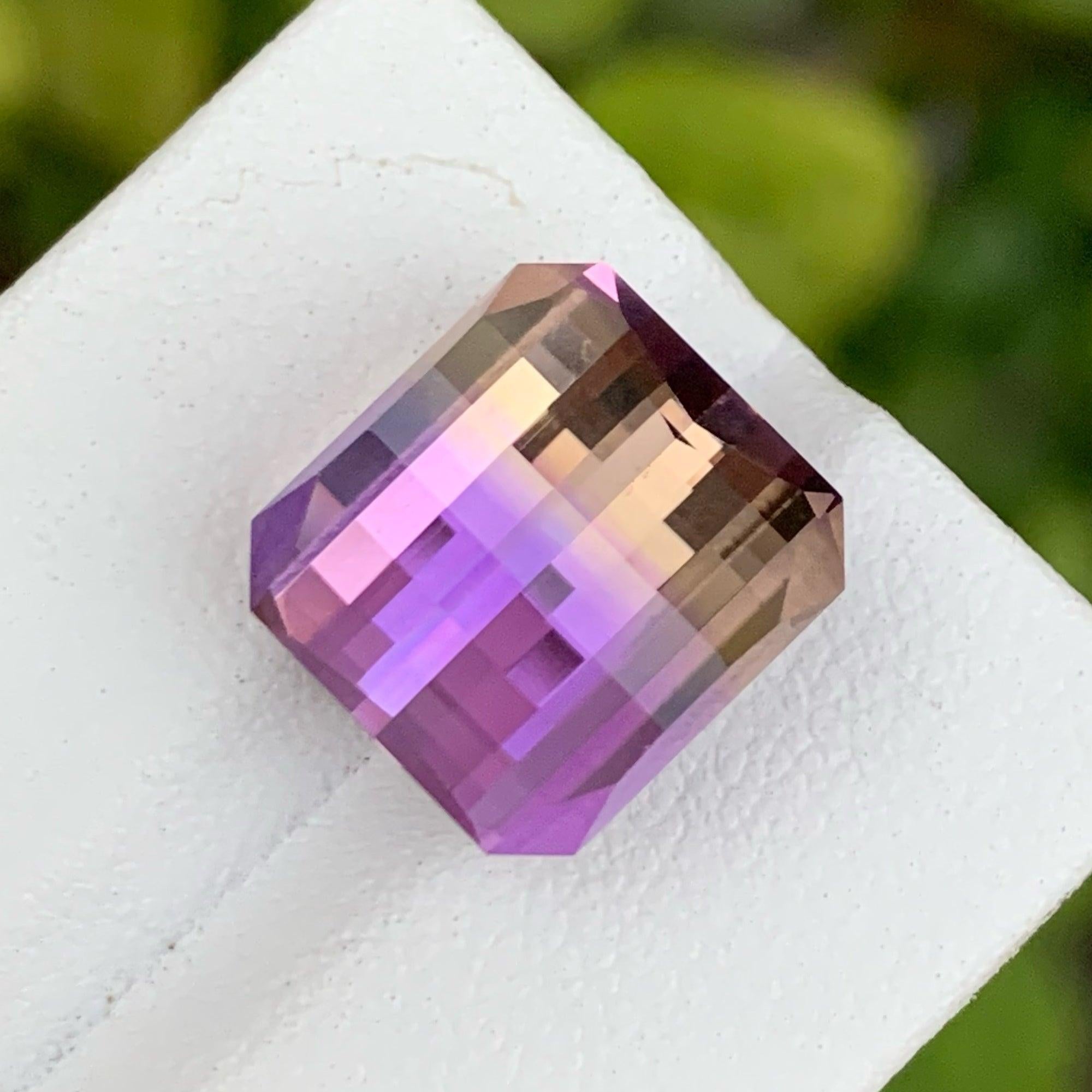 Pretty Oppose Bar Cut Ametrine Stone of 11.45 carats from Bolivia has a wonderful cut in a Octagon shape, incredible Purplish Yellow color. Great brilliance. This gem is Loupe Clean Clarity. 

Product Information:
GEMSTONE TYPE:	Pretty Oppose Bar