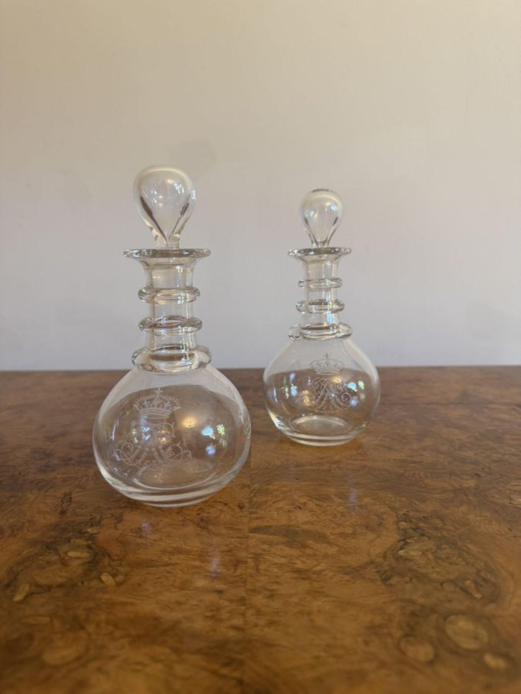 Pretty pair of antique Edwardian decanters In Good Condition For Sale In Ipswich, GB