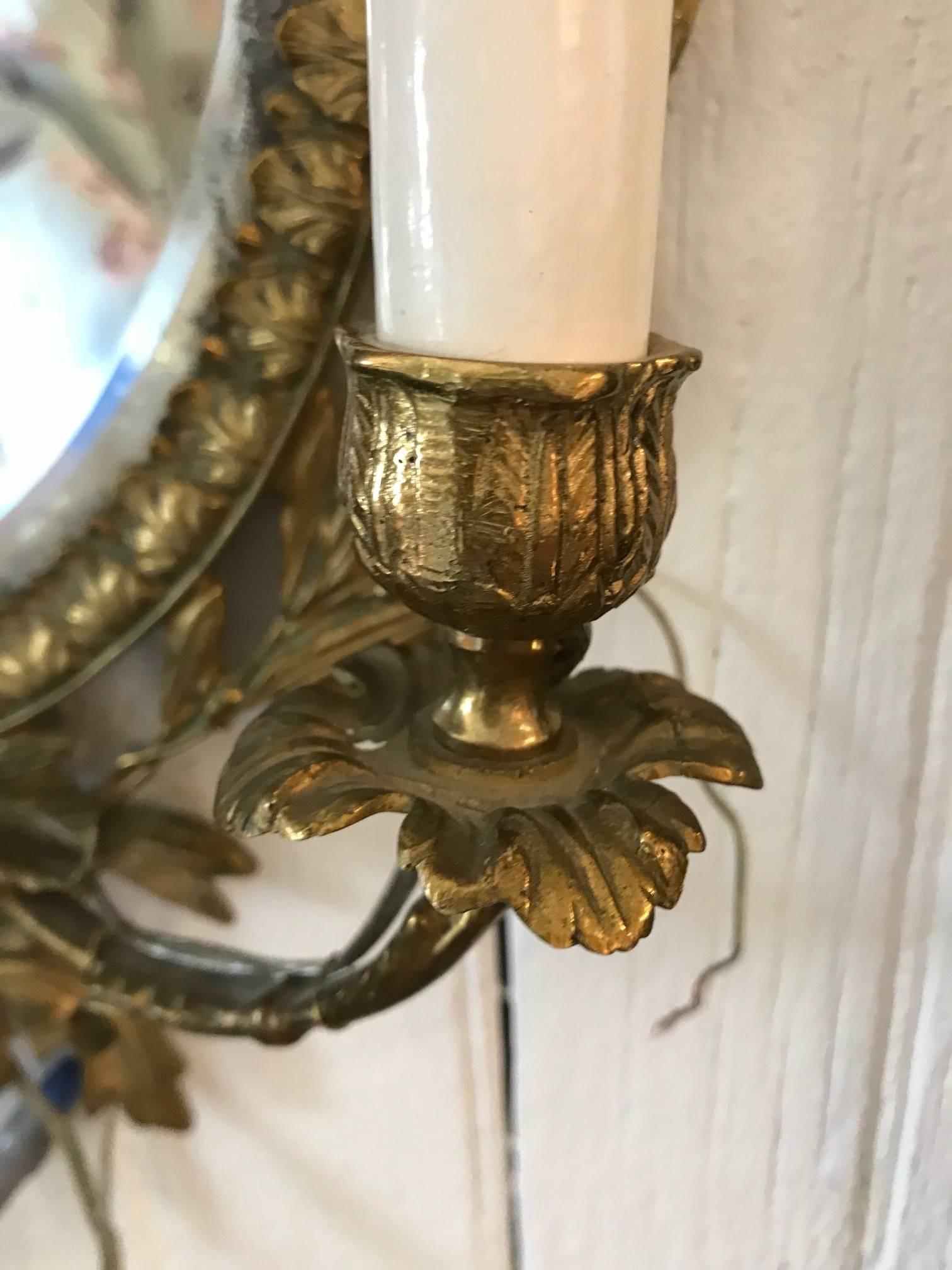 Pretty Pair of Vintage Bronze Wall Sconces In Good Condition In Hopewell, NJ