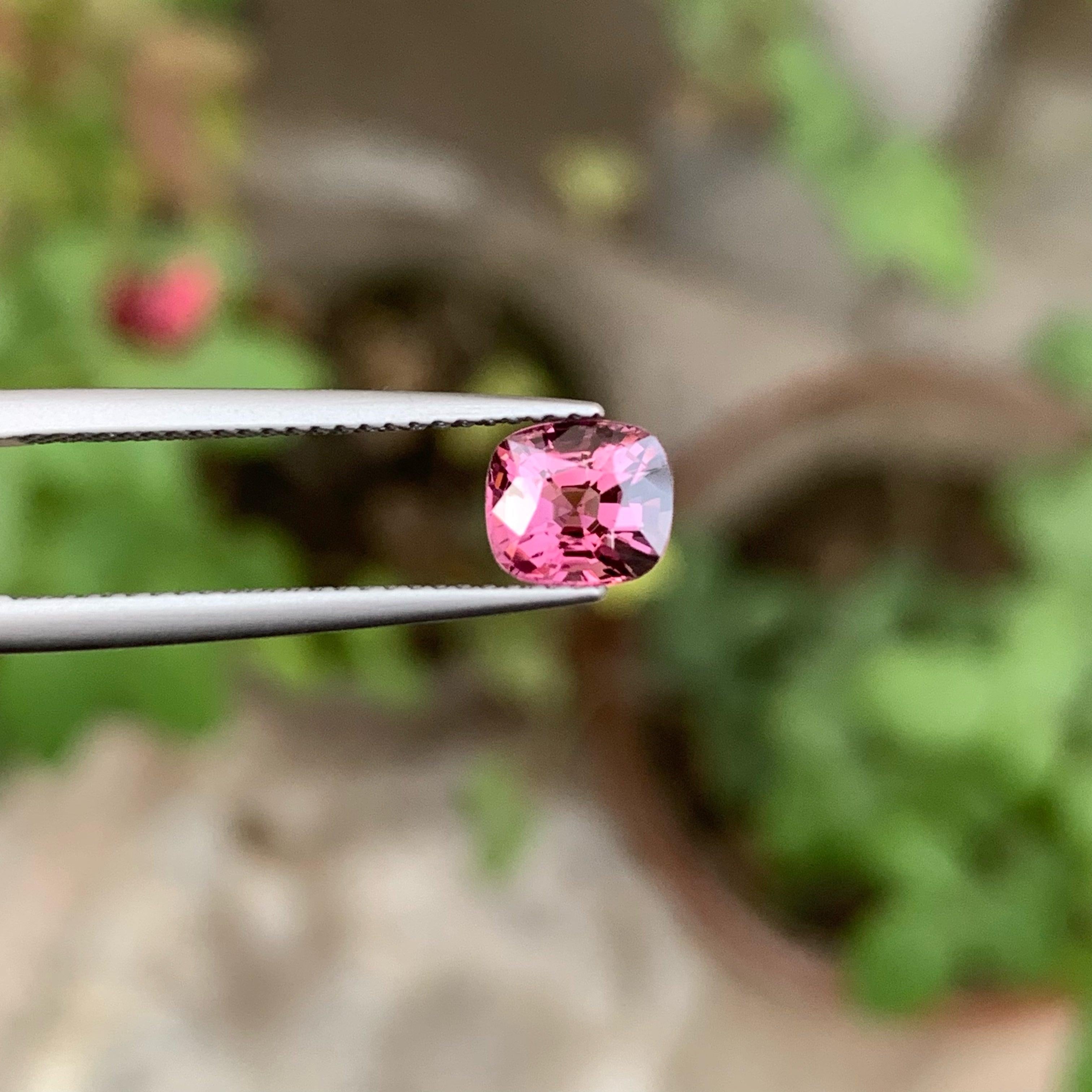 pink spinel price per carat
