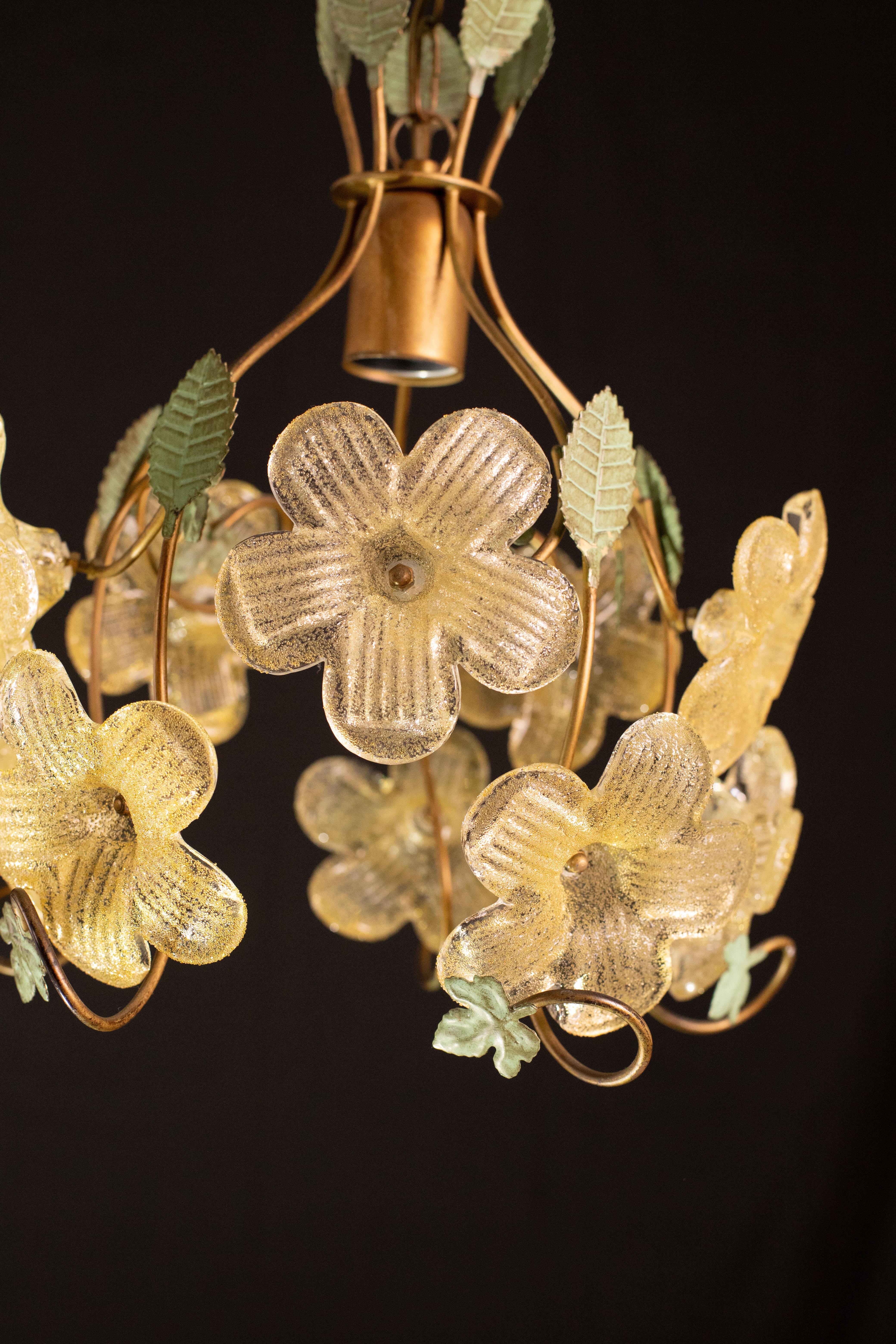 Pretty Set of 2 Murano Gold Flower, 1970 For Sale 6