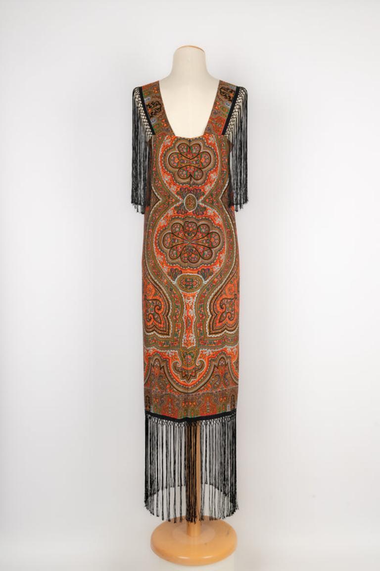 Pretty Silk Dress wth Fringes, 1930s In Excellent Condition For Sale In SAINT-OUEN-SUR-SEINE, FR
