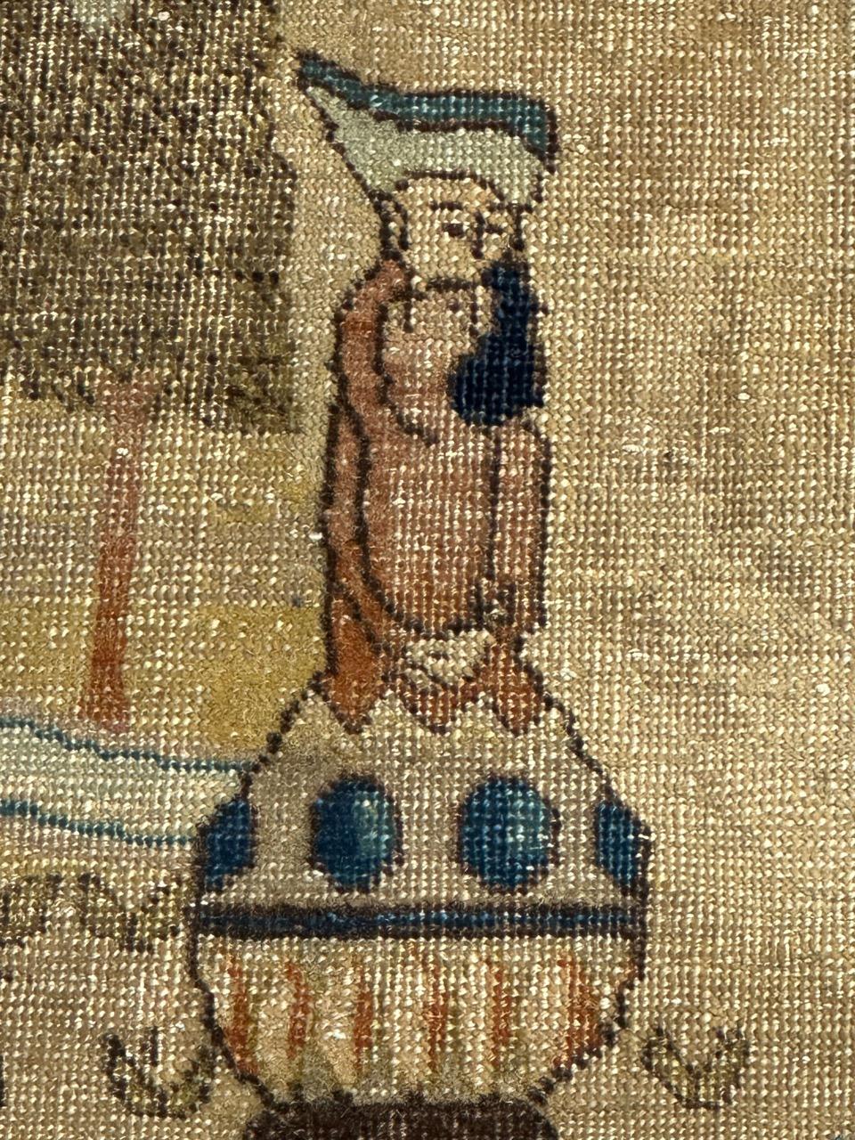 Grazioso piccolo tappeto Tabriz pittorico del XIX secolo in vendita 6