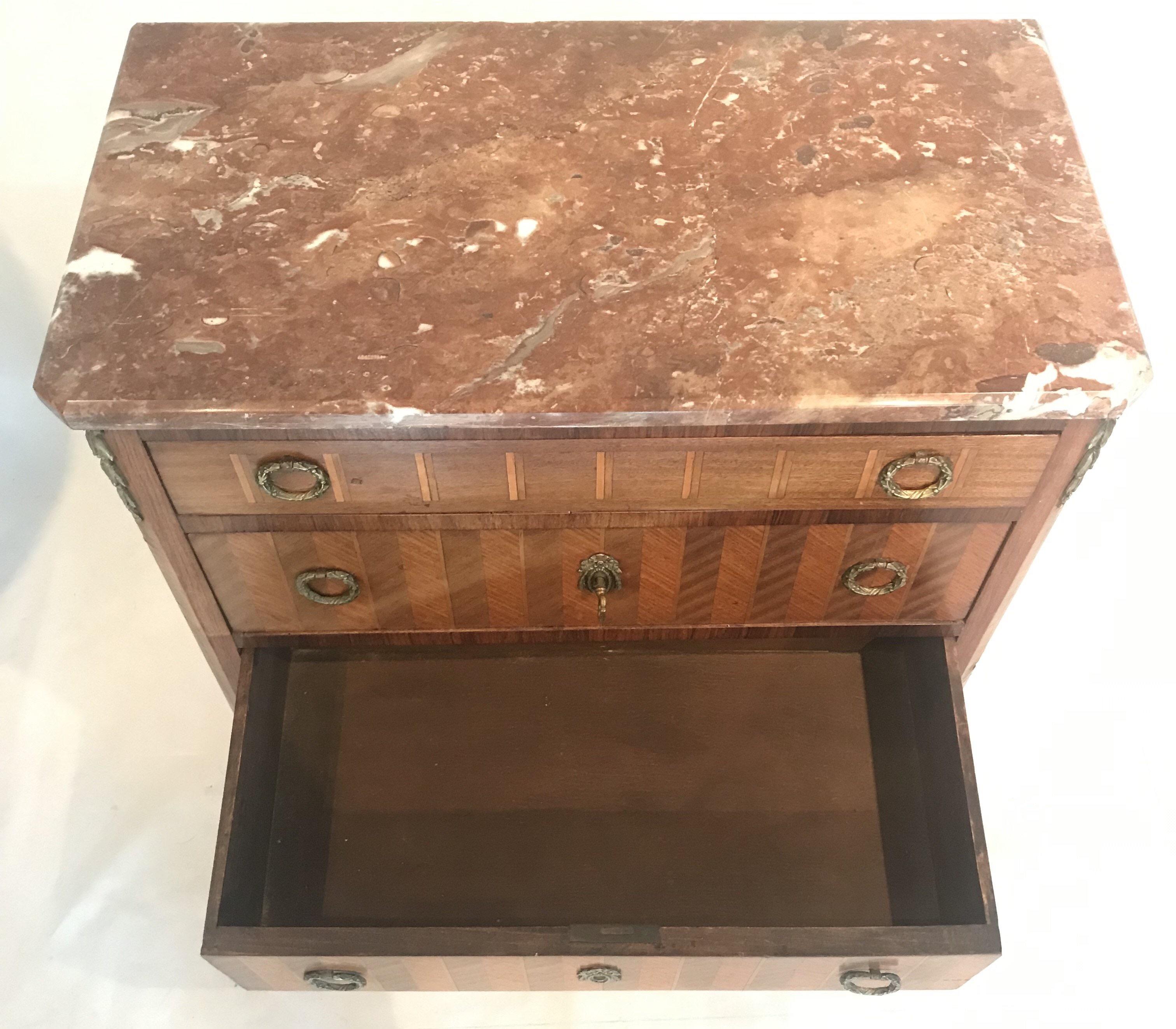 Pretty Small French Inlaid Marquetry Three-Drawer Commode with Marble Top 7