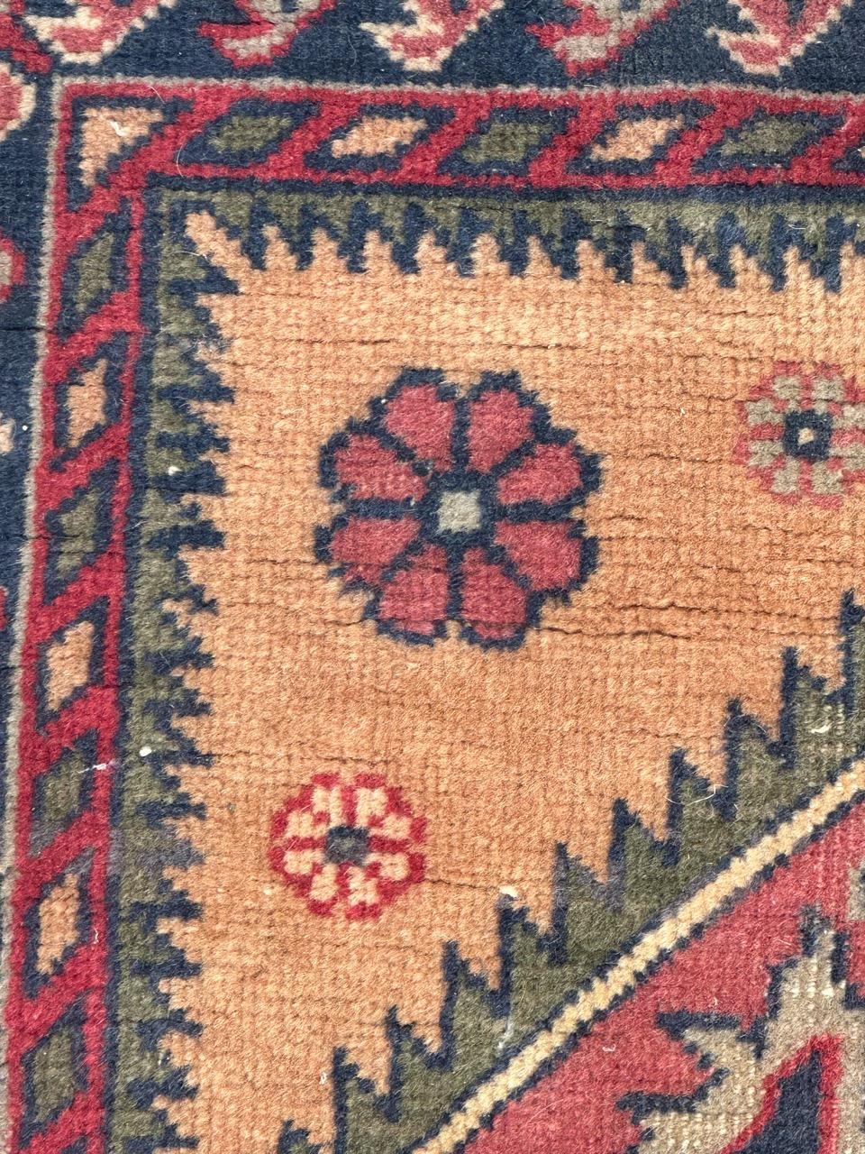 Hand-Knotted Pretty small vintage Azerbaijan rug  For Sale