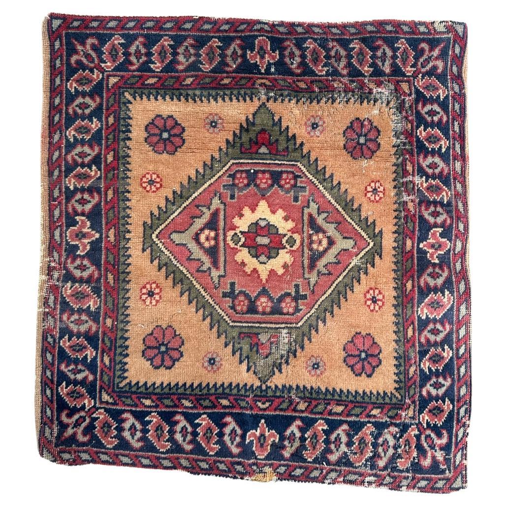 Pretty small vintage Azerbaijan rug  For Sale