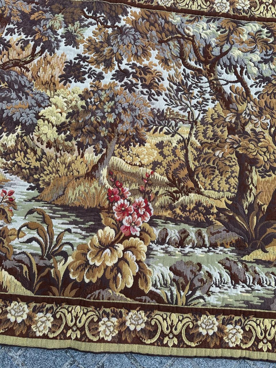 Pretty Vintage Jacquard-Wandteppich im Aubusson-Stil (Französisch) im Angebot