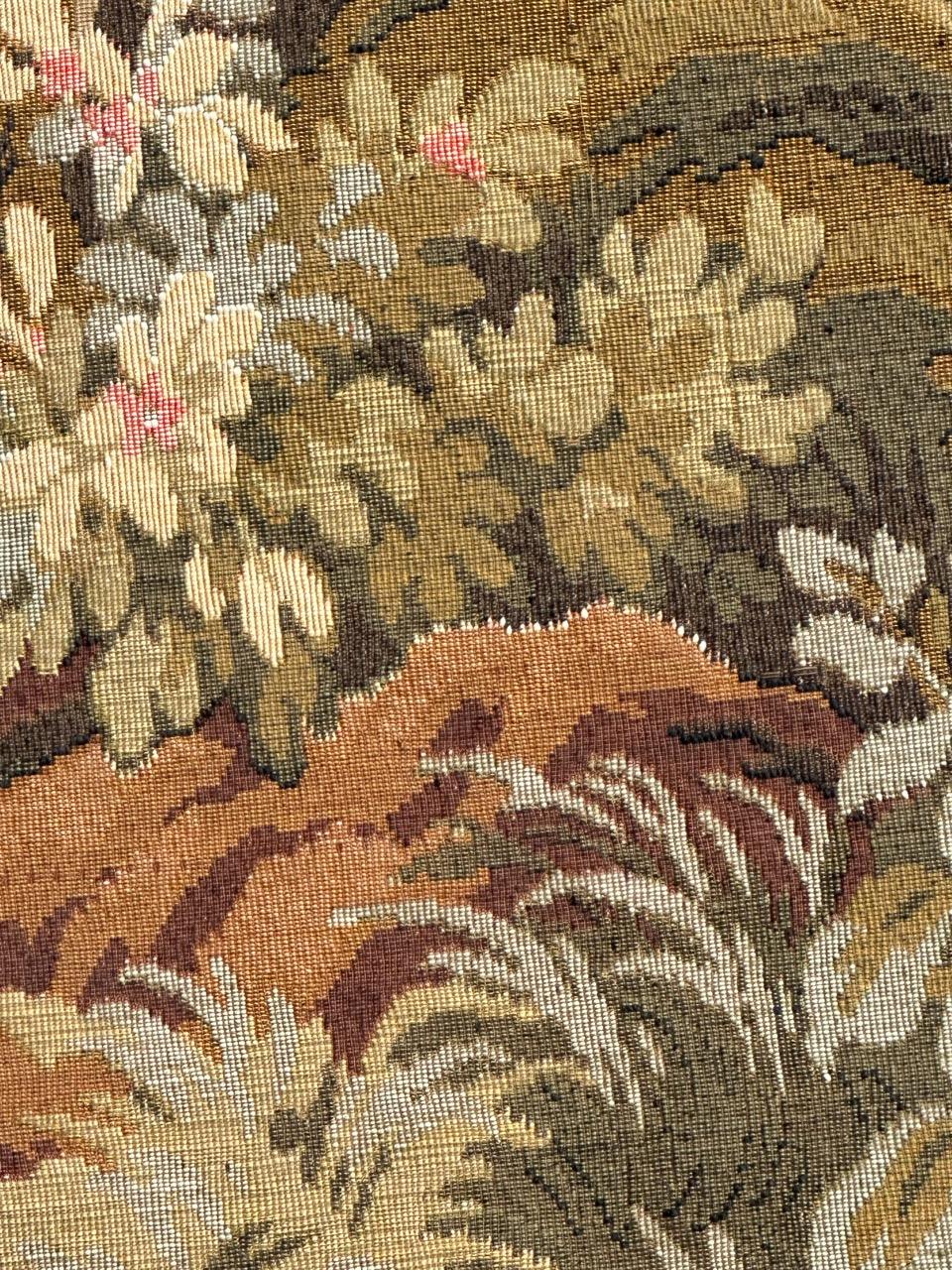 Bobyrug's Pretty Vintage Aubusson Style Jaquar Tapestry en vente 8