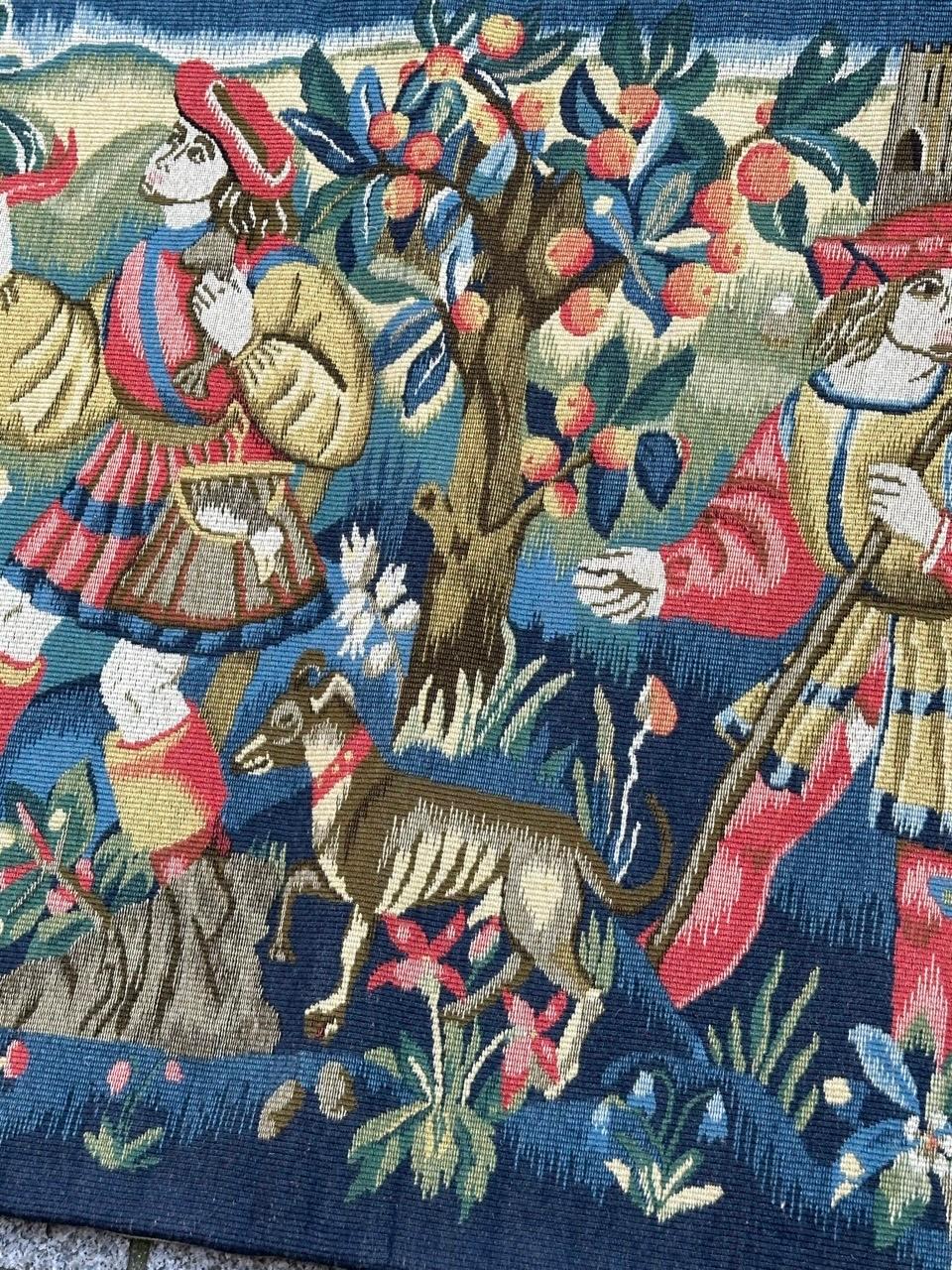 Hübsche Vintage Aubusson Stil médiéval Design Jacquard Wandteppich (Französisch) im Angebot
