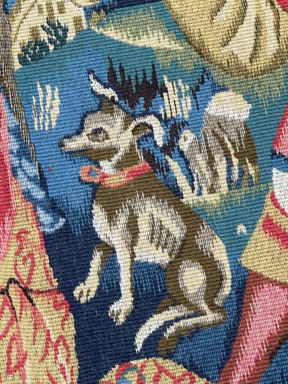 Hübsche Vintage Aubusson Stil médiéval Design Jacquard Wandteppich (20. Jahrhundert) im Angebot