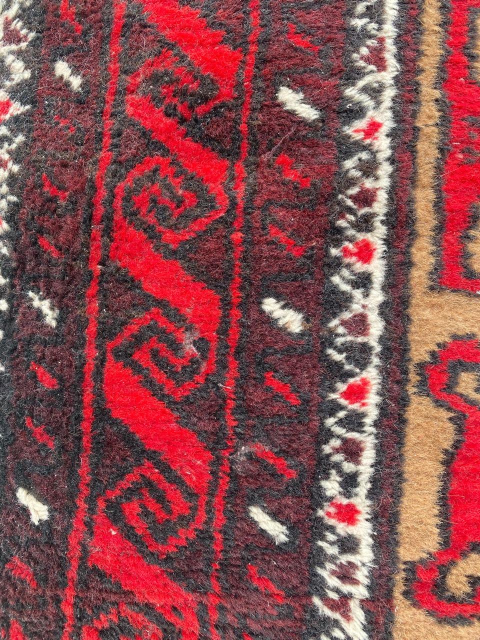 Le joli tapis Baluch vintage de Bobyrug en vente 7