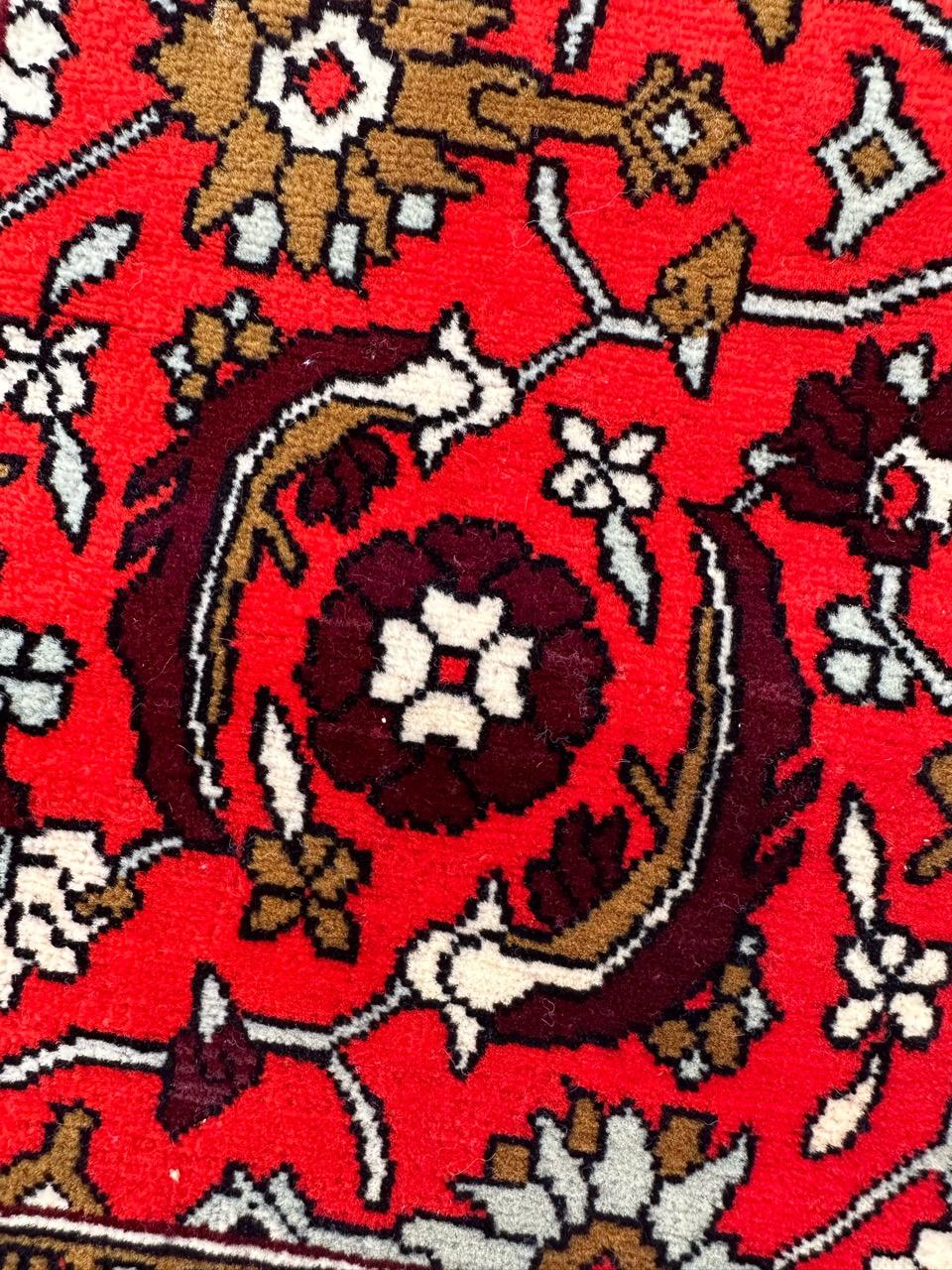 Bonita alfombra vintage azerbaiyana del Cáucaso de Bobyrug en venta 9