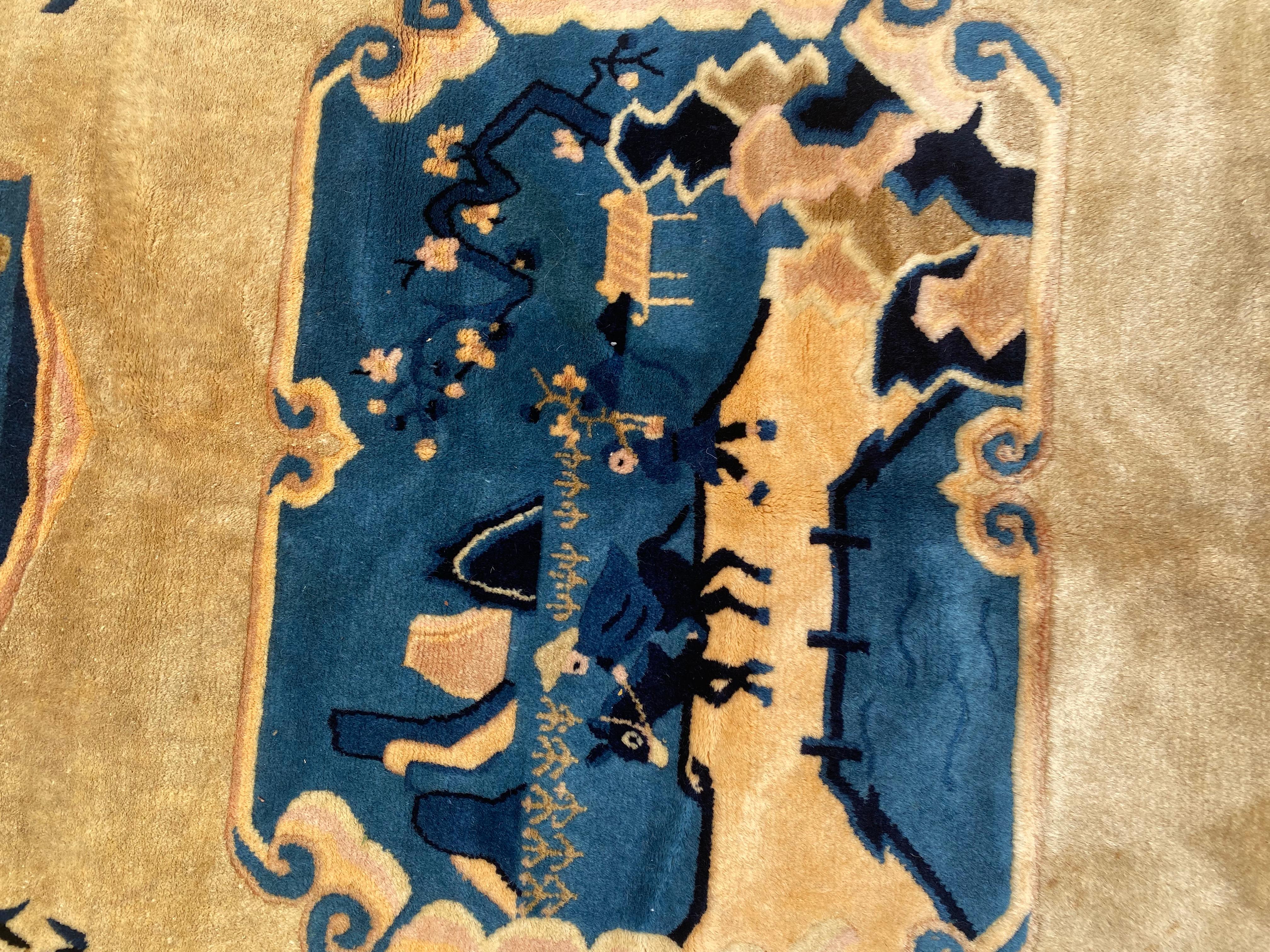 Bobyrug’s Pretty Vintage Chinese Art Deco Design Peking Rug In Good Condition For Sale In Saint Ouen, FR