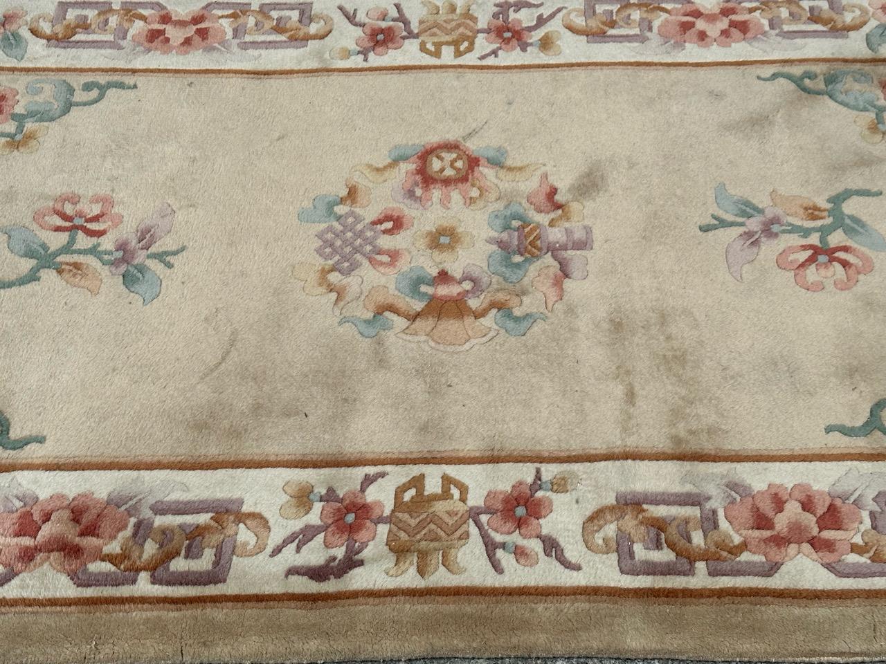 pretty vintage Chinese art deco design rug For Sale 10