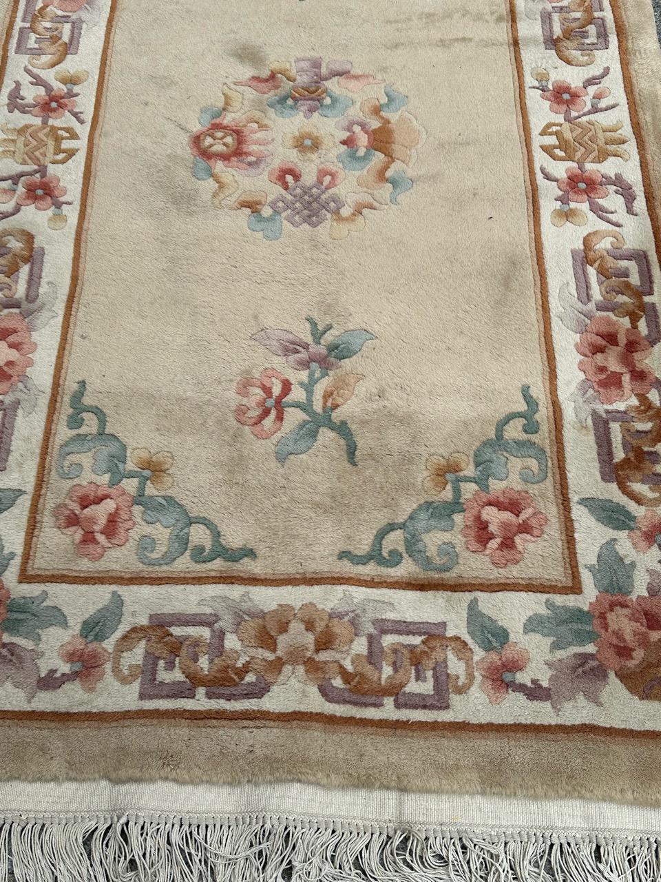Beautiful mid century Chinese rug with an art deco style design and nice colours with a beige field, pink, orange, purple, green, yellow , brown and blue, entirely hand knotted with wool on cotton foundation 

✨✨✨
