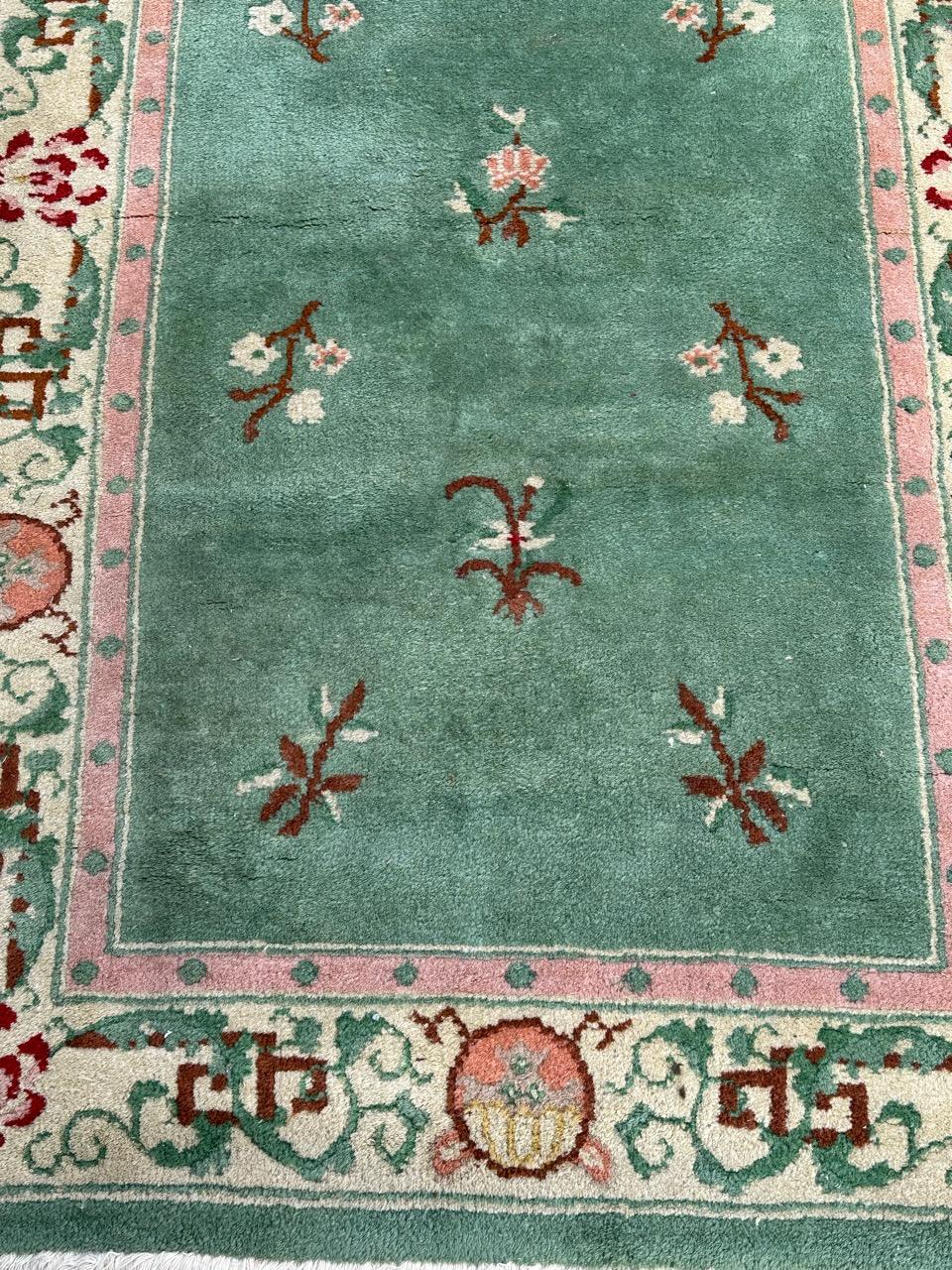 Pretty vintage Chinese art deco rug For Sale 1