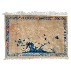 Pretty vintage Chinese art deco style rug.