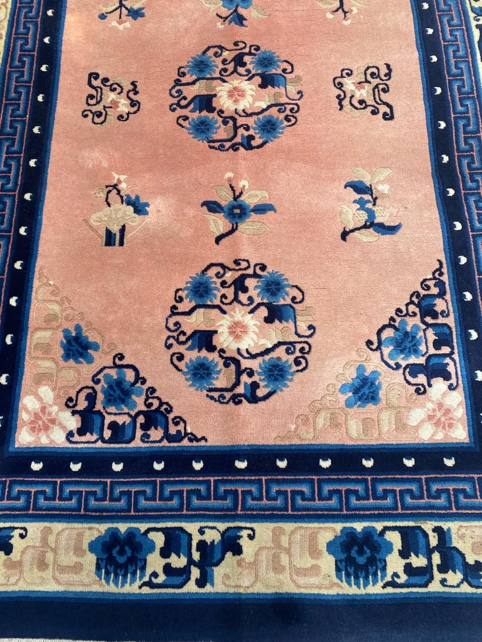 Nice mid century Chinese beijing rug with beautiful Chinese Art Deco design and nice colors with blue, entirely hand knotted with wool velvet on cotton foundation.

✨✨✨

