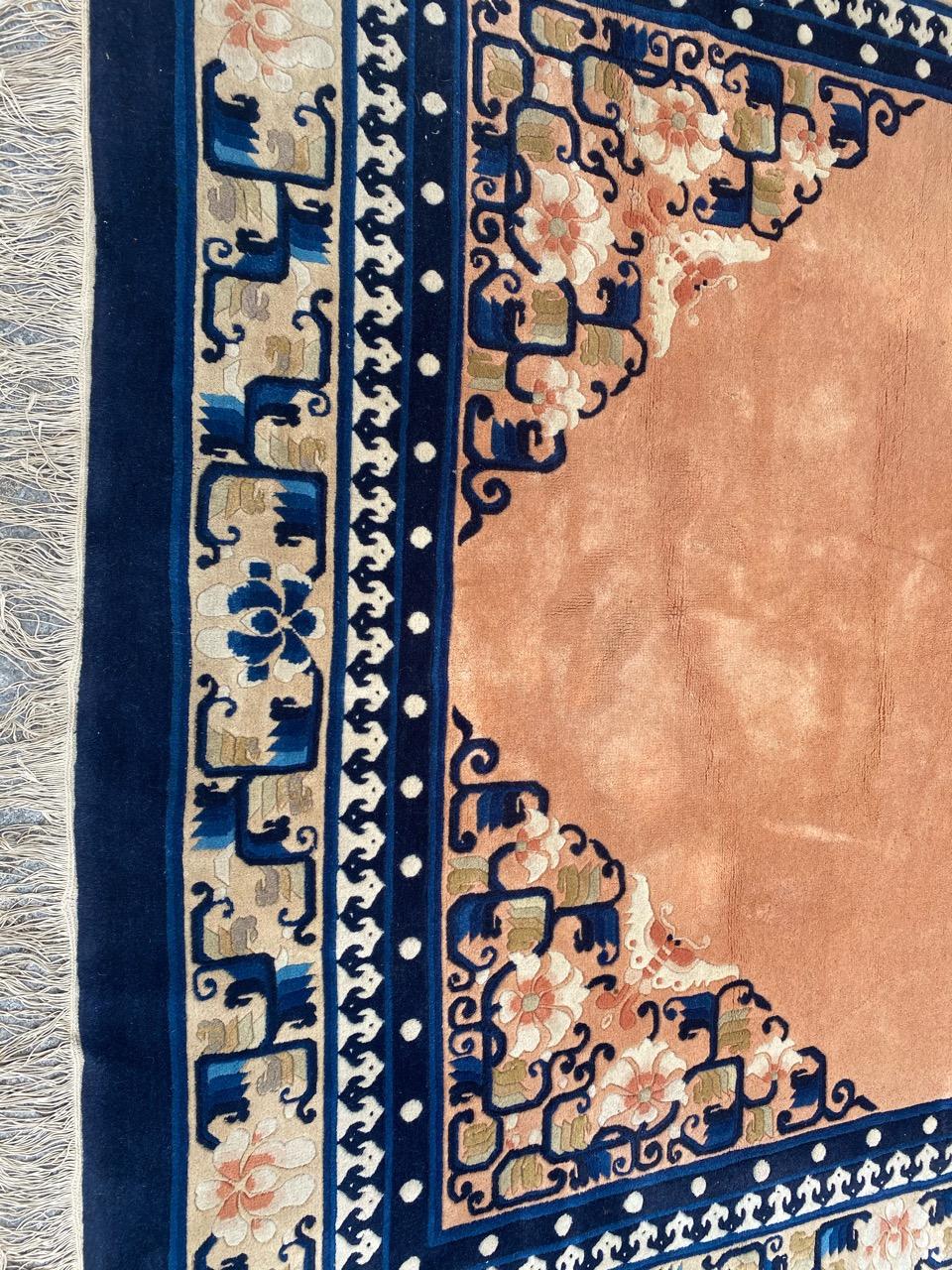 Pretty mid century Chinese Beijing rug with nice Chinese Art Deco design and beautiful colors, entirely and finely hand knotted with wool velvet on cotton foundation.

✨✨✨
