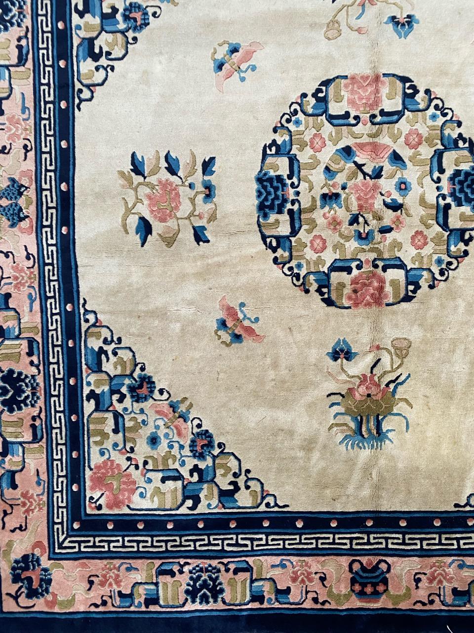 Bobyrug’s Pretty Vintage Chinese Peking Art Deco Square Rug In Good Condition For Sale In Saint Ouen, FR
