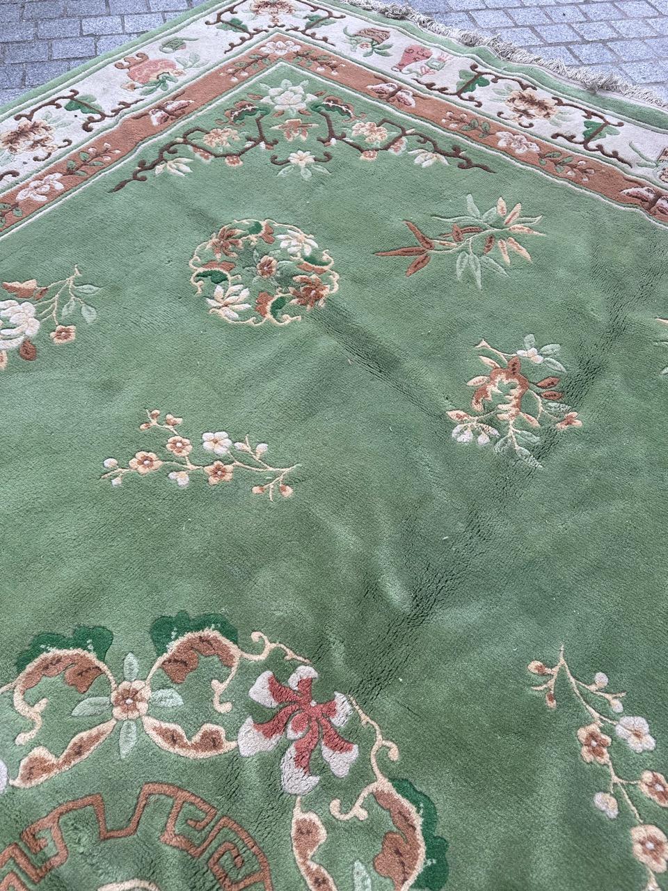 Bobyrug’s Pretty Vintage Chinese rug  For Sale 10