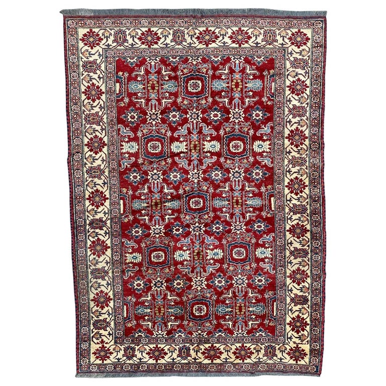 Chobi Afghanischer Teppich im Vintage-Stil im Angebot bei 1stDibs