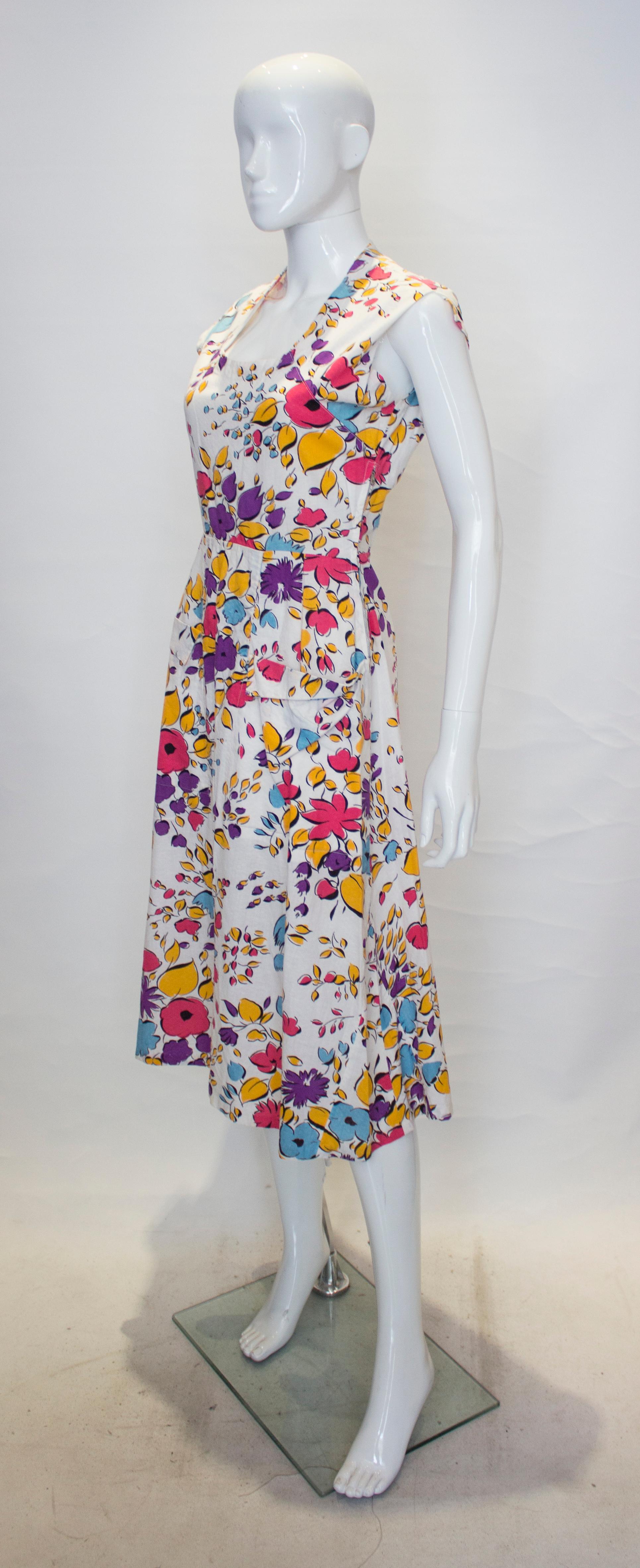 Hübsches hübsches Vintage Sommerkleid aus Baumwolle (Braun) im Angebot