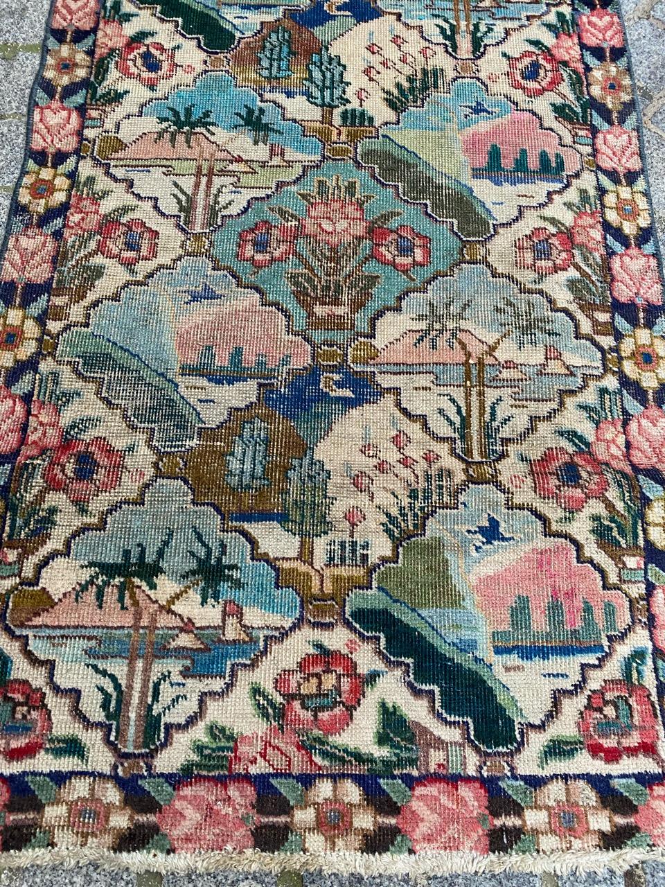 Very beautiful mid century mahal rug with a garden design and beautiful colors, entirely hand knotted with wool velvet on cotton foundation.

✨✨✨
