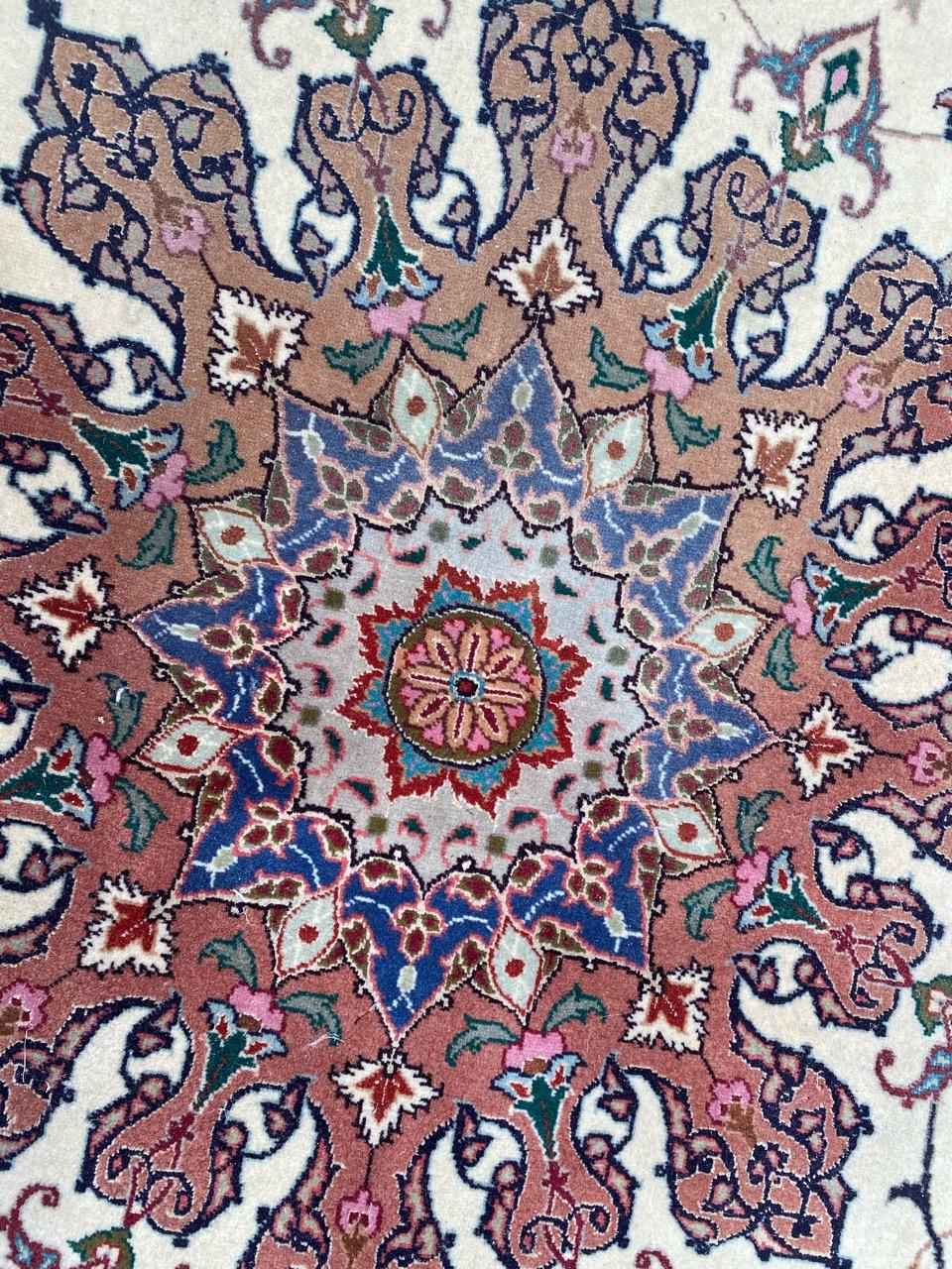 Schöner Tabriz-Teppich im Vintage-Stil im Zustand „Gut“ im Angebot in Saint Ouen, FR