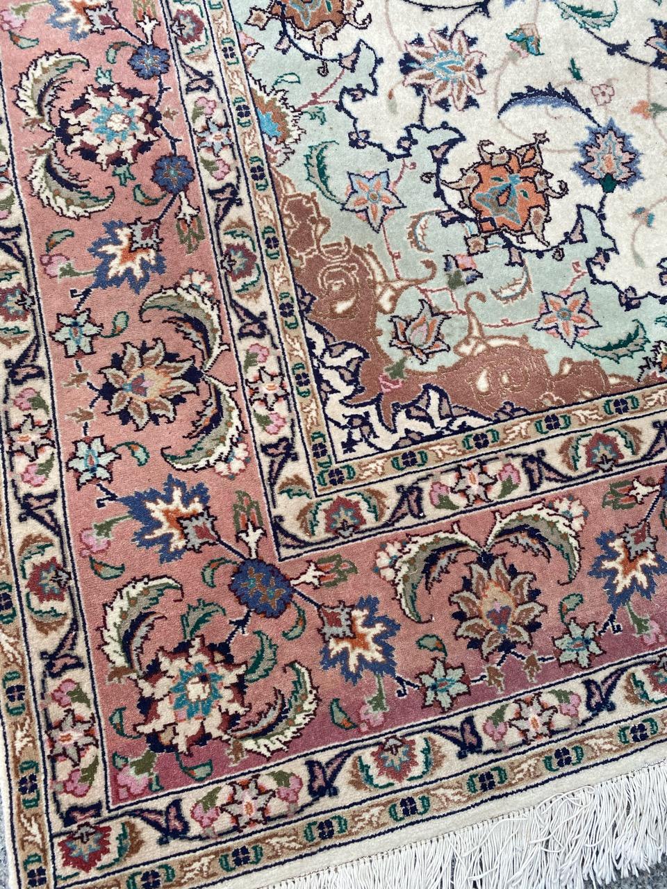 Schöner Tabriz-Teppich im Vintage-Stil im Angebot 1