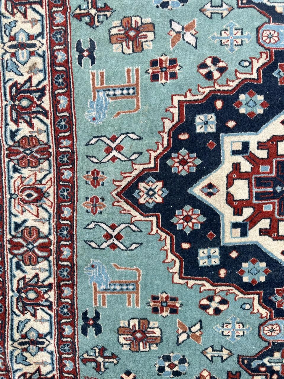 Un grazioso tappeto turco vintage di pregio in vendita 9
